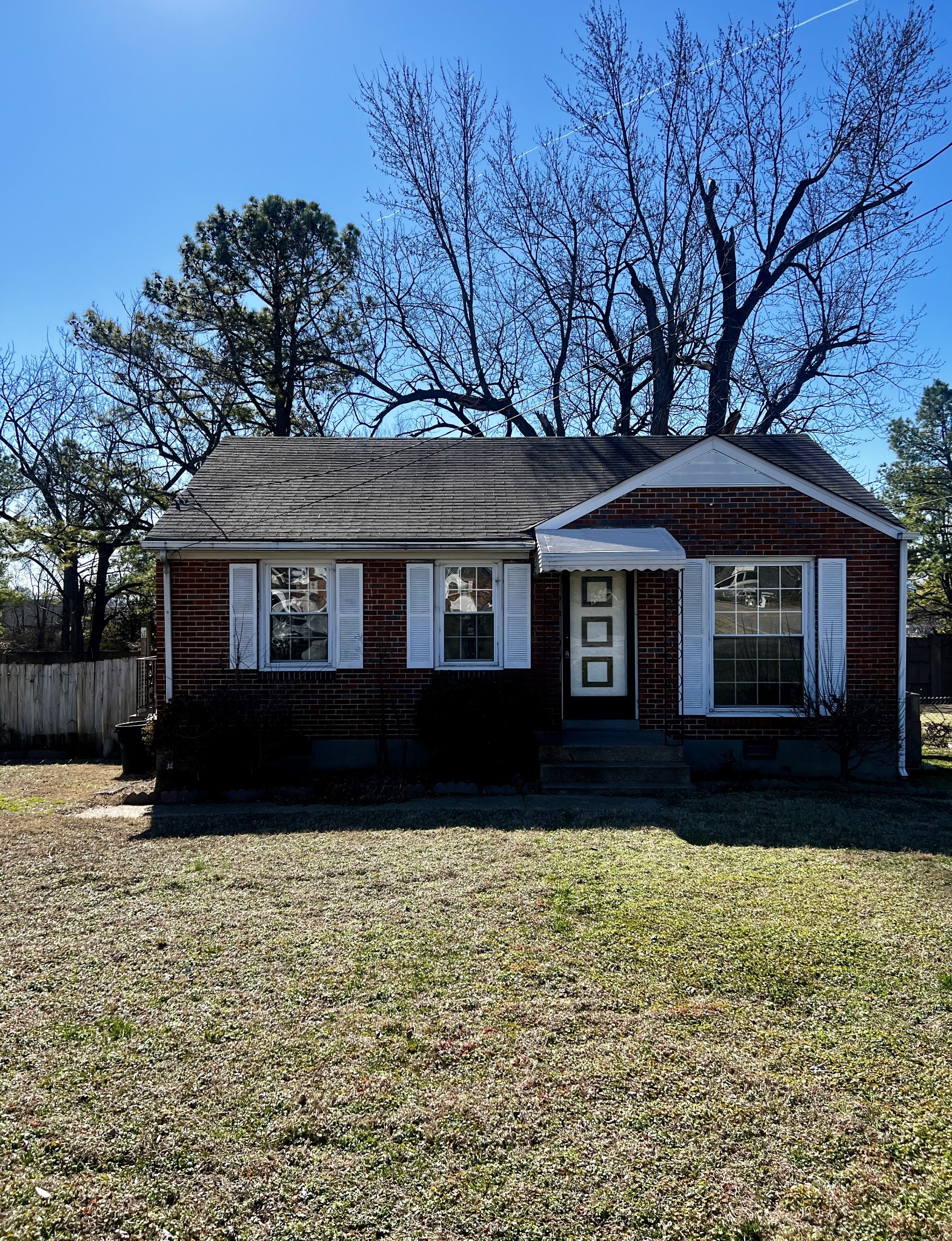 529 Fairlane Dr