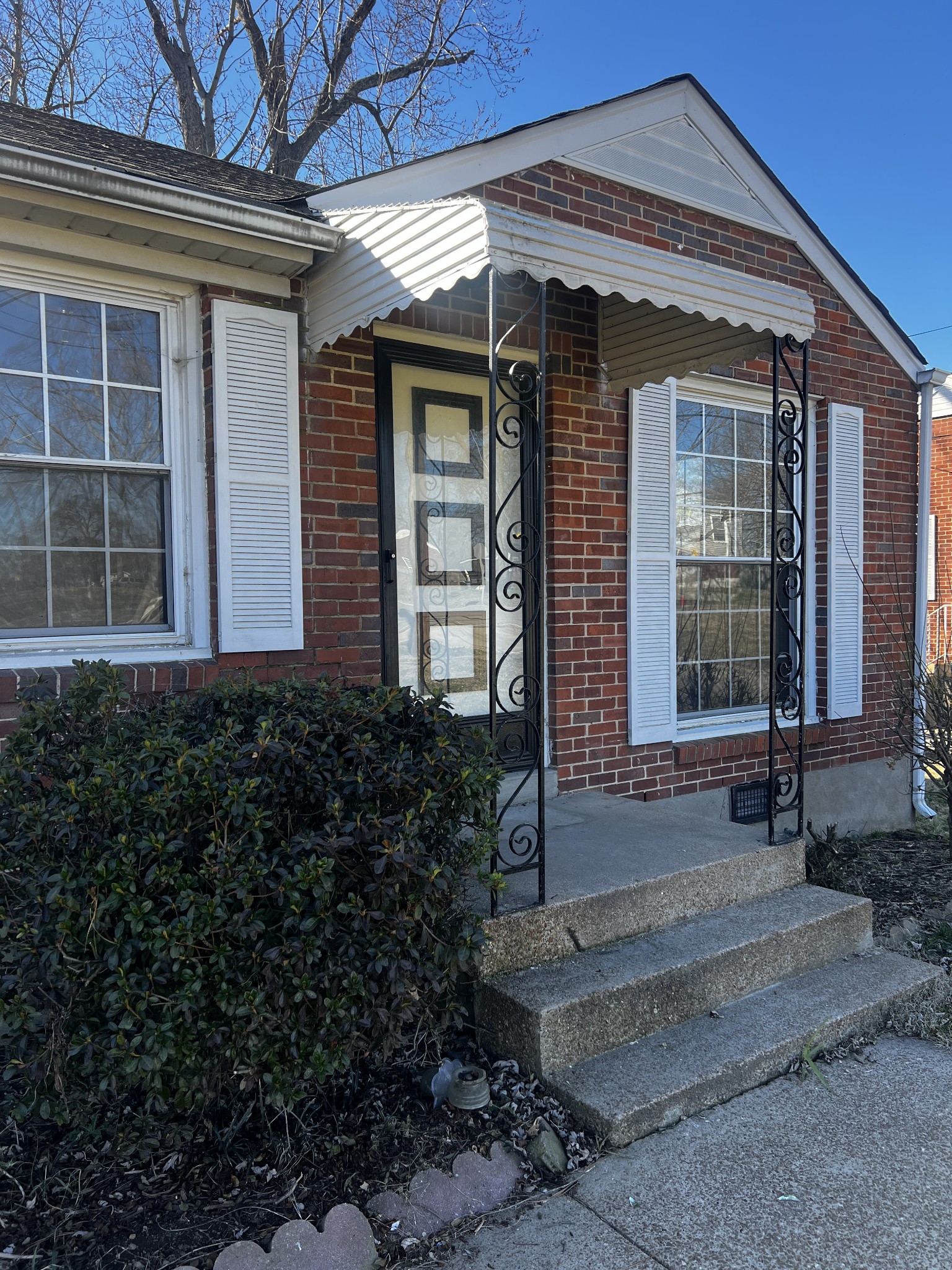 529 Fairlane Dr