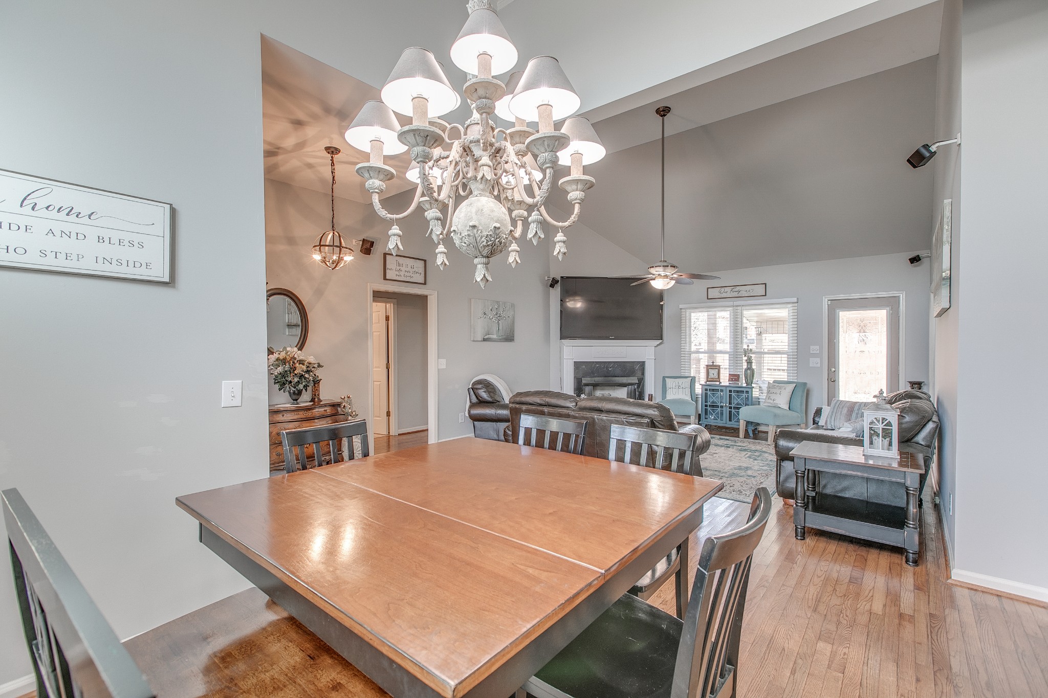 2911 Apache Moon Terrace