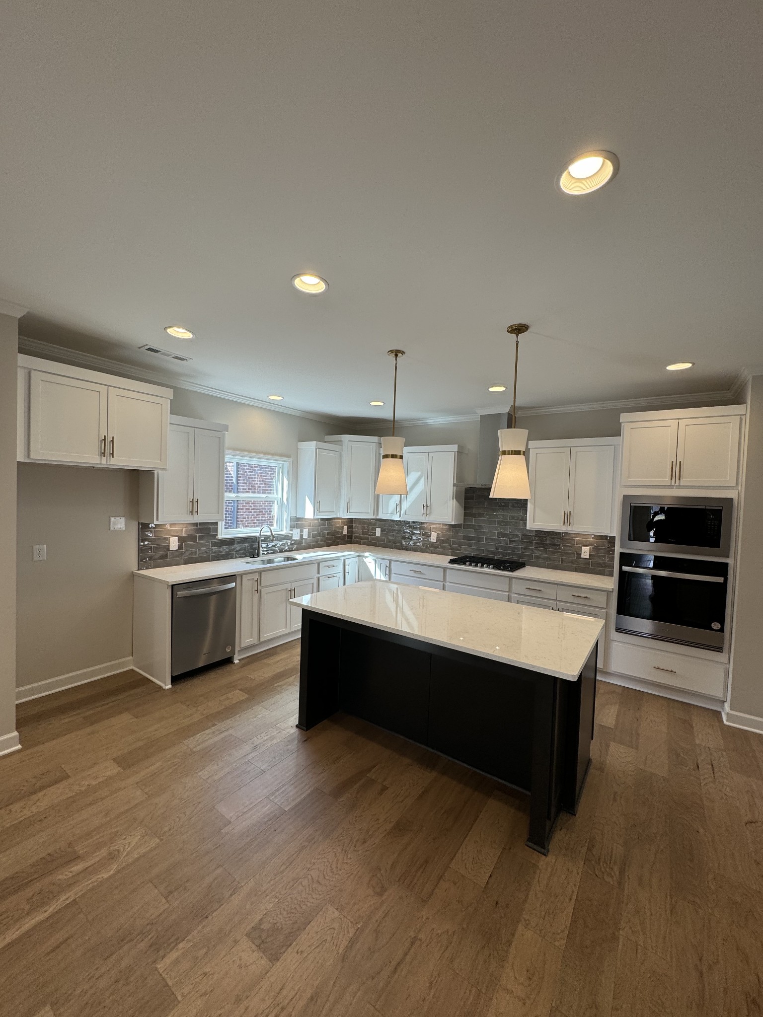 6109 Parkhaven Blvd