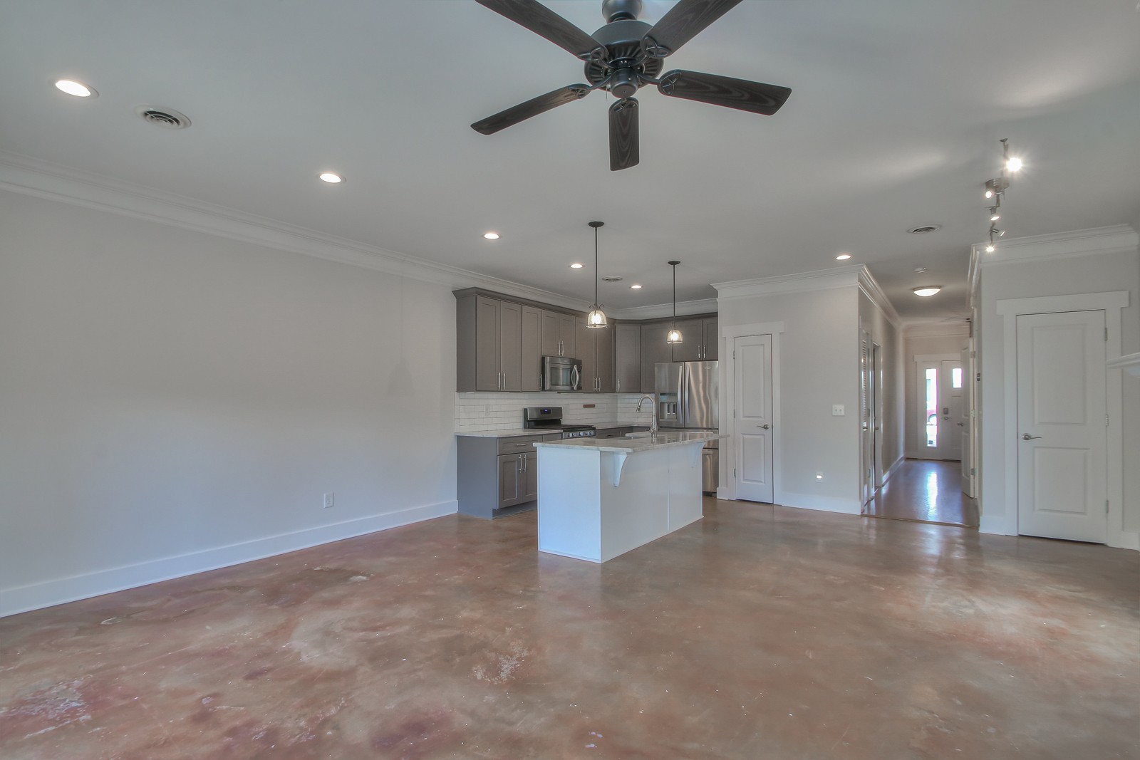 1319B Pillow St