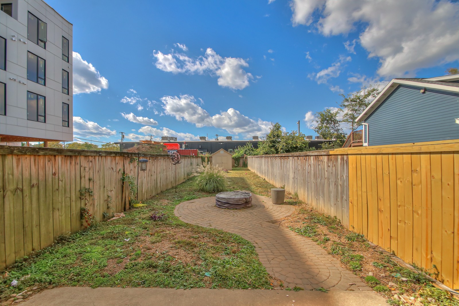 1319B Pillow St