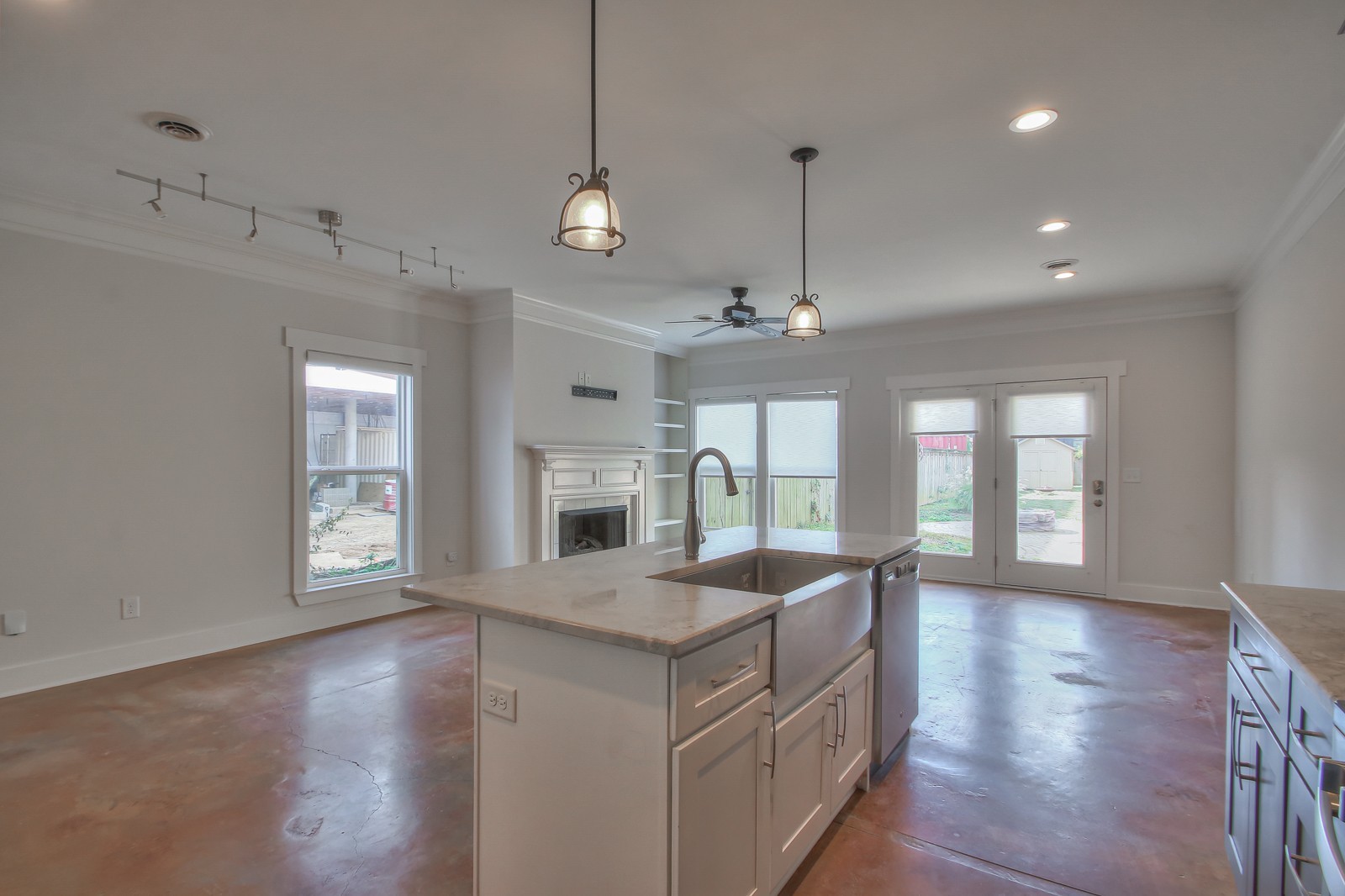 1319B Pillow St
