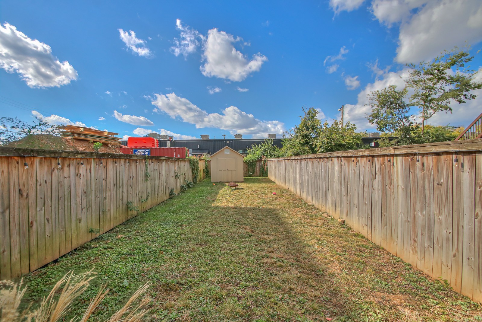 1319B Pillow St