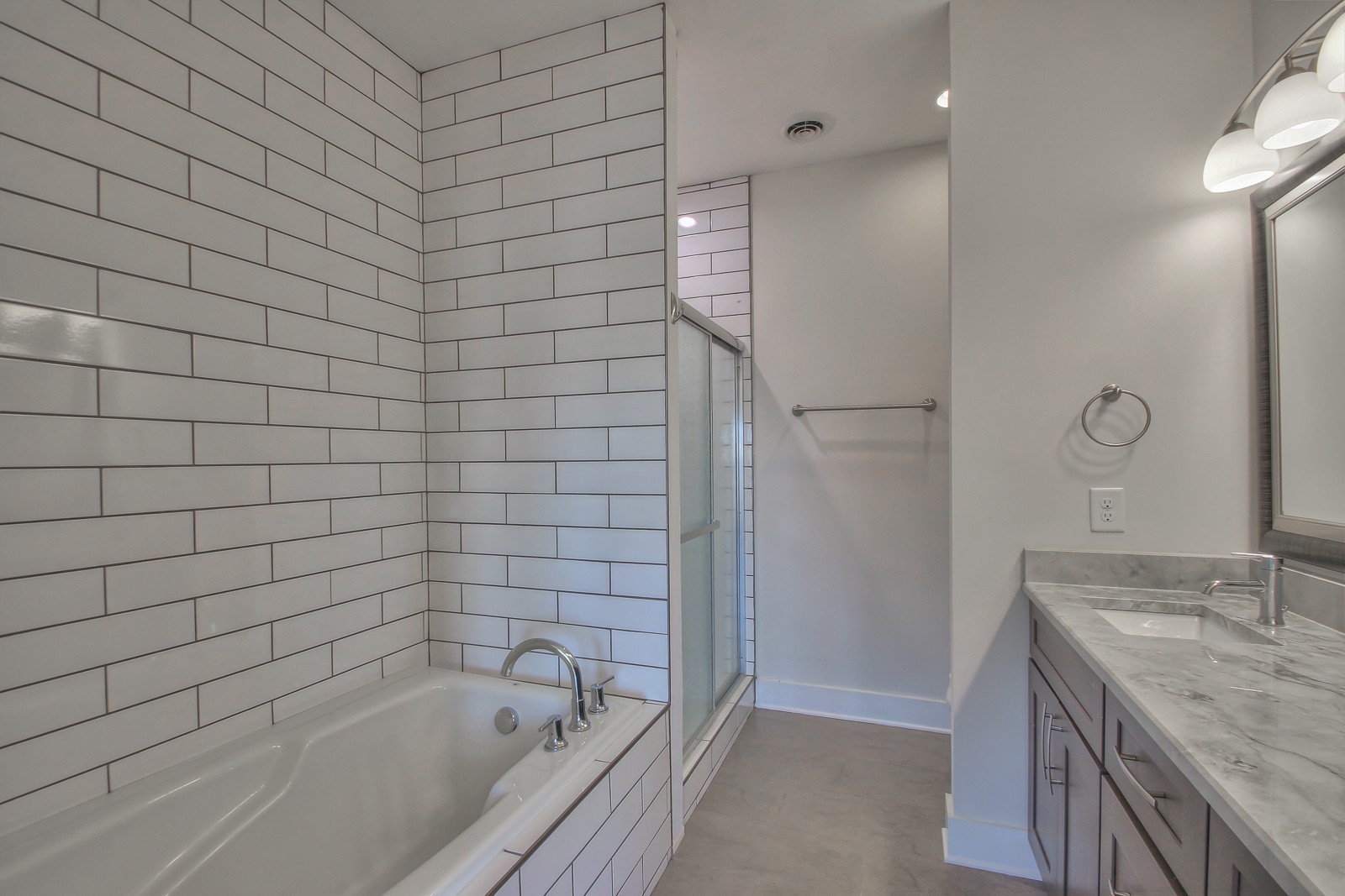 1319B Pillow St