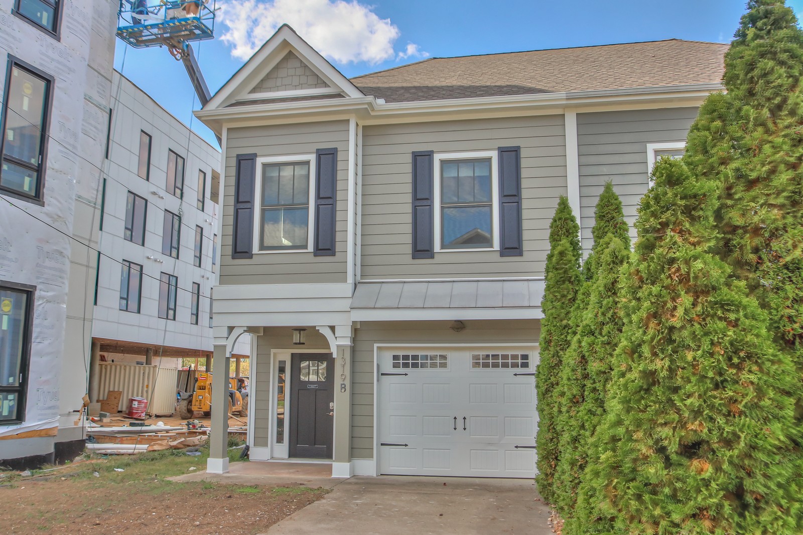 1319B Pillow St