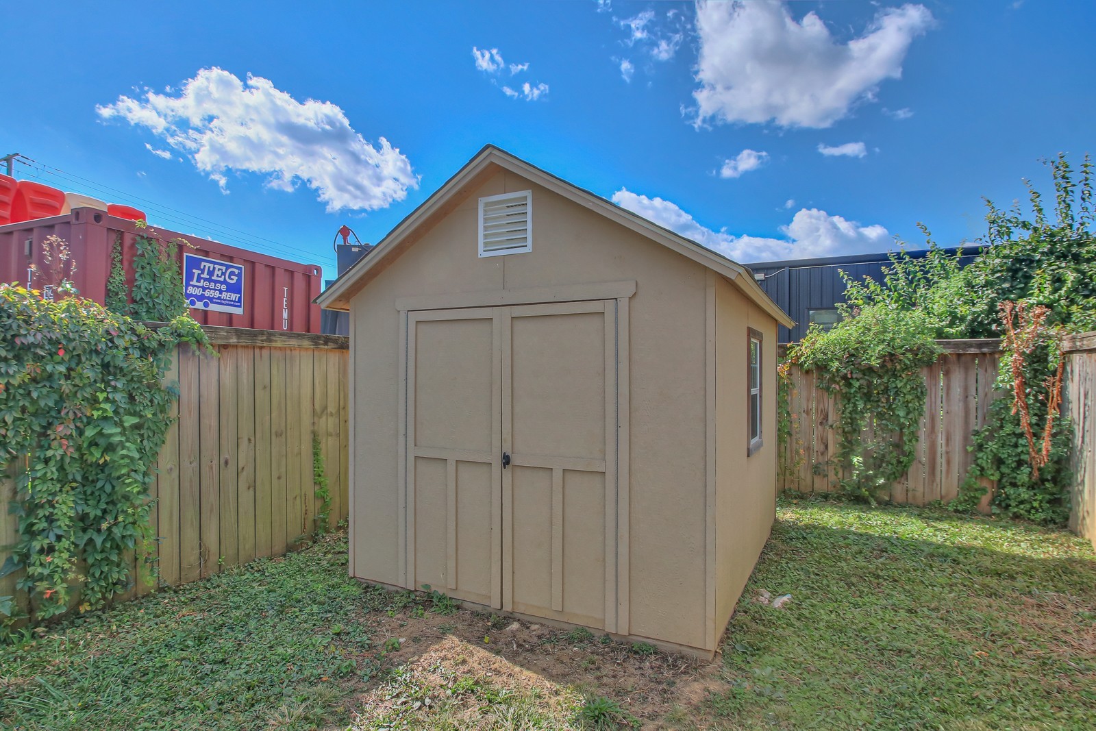 1319B Pillow St