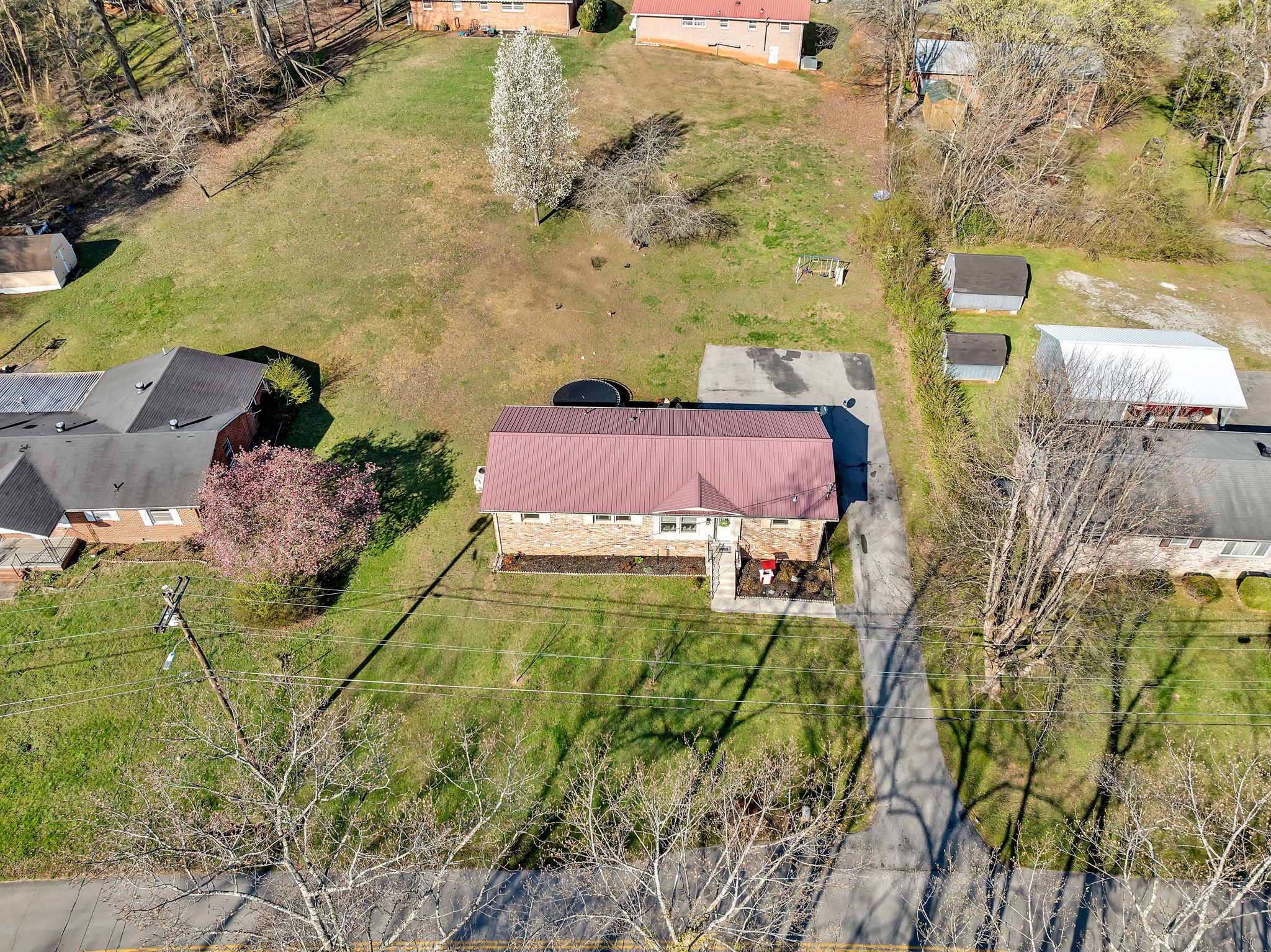 202 Forest Dr