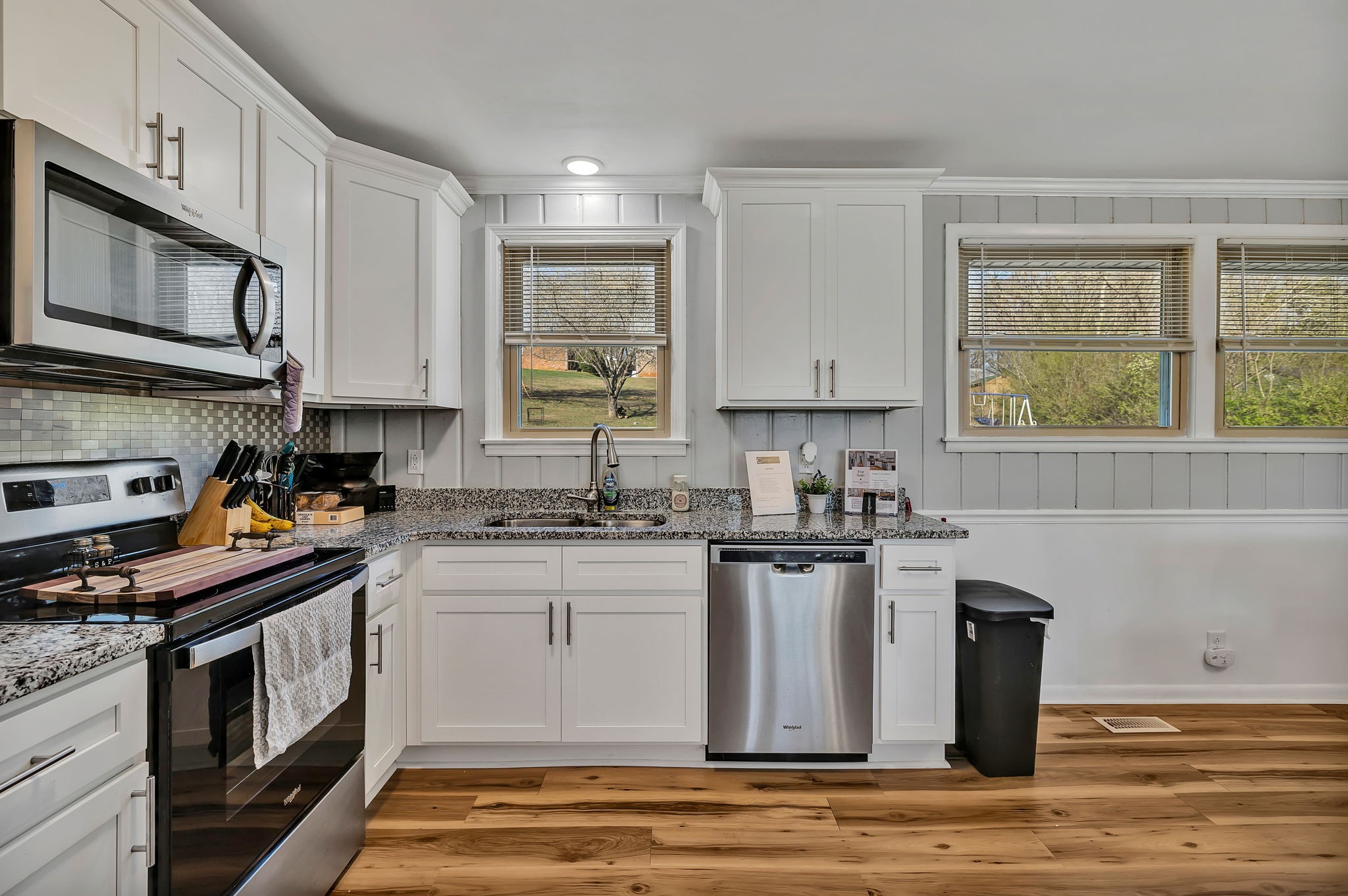 202 Forest Dr