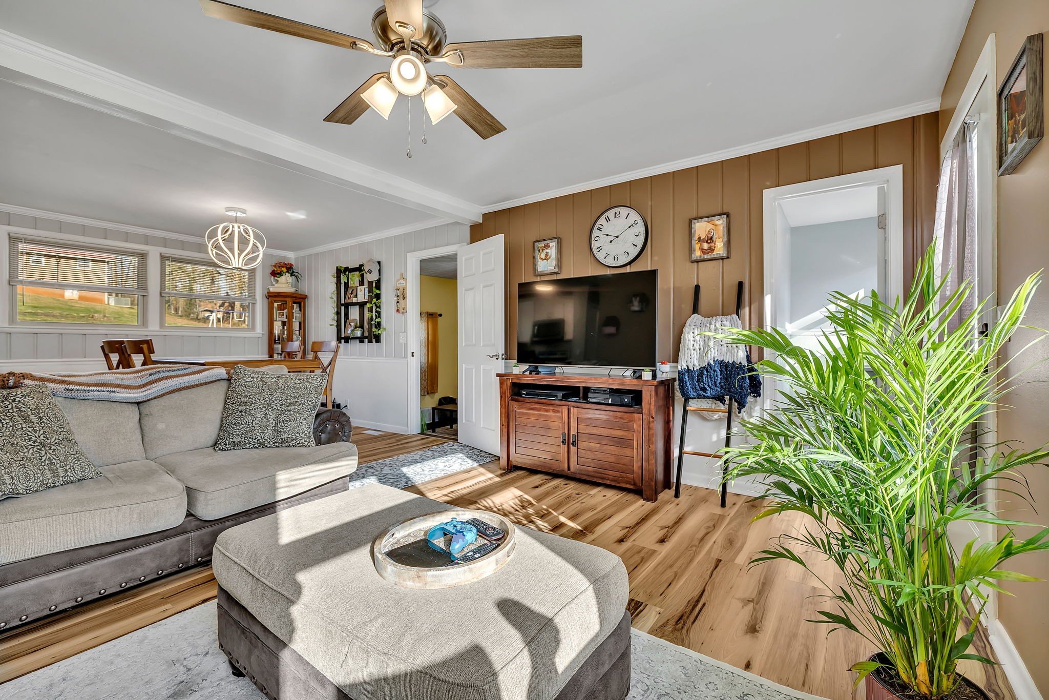 202 Forest Dr