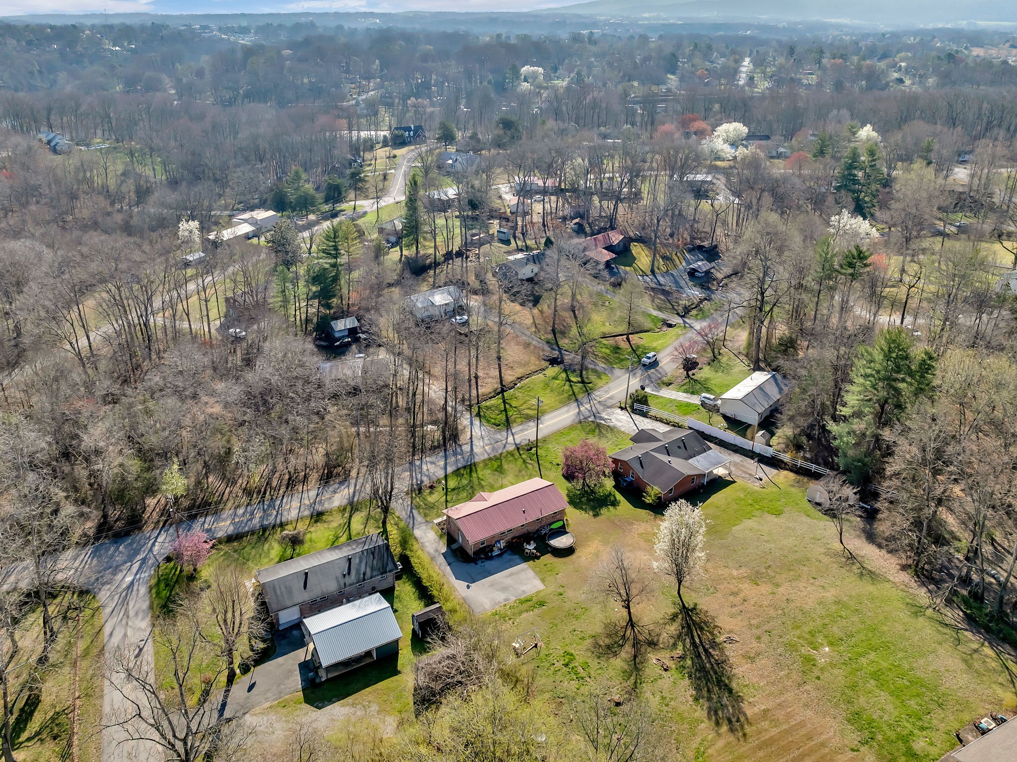 202 Forest Dr