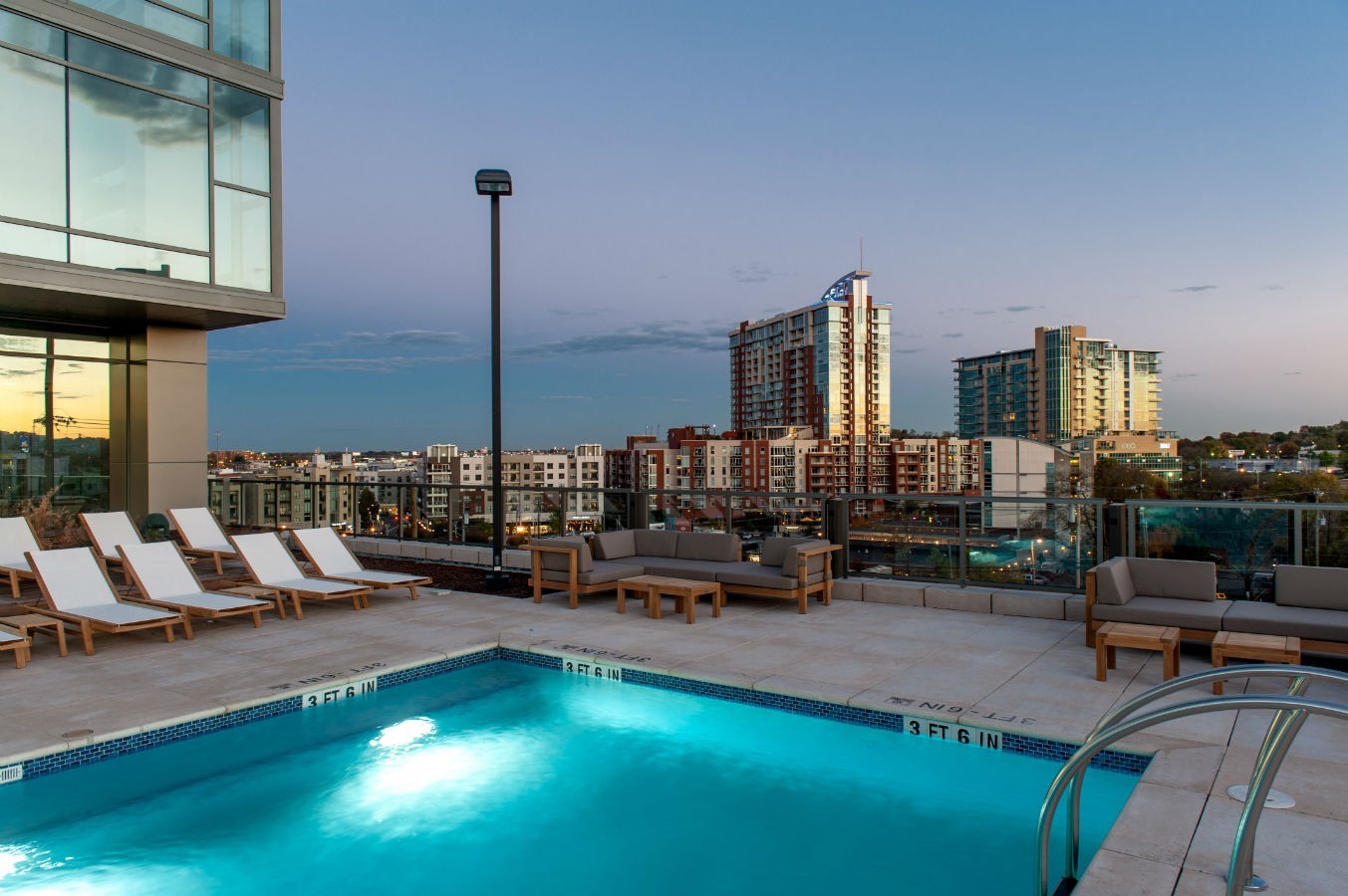 1212 Laurel St Unit: 1912