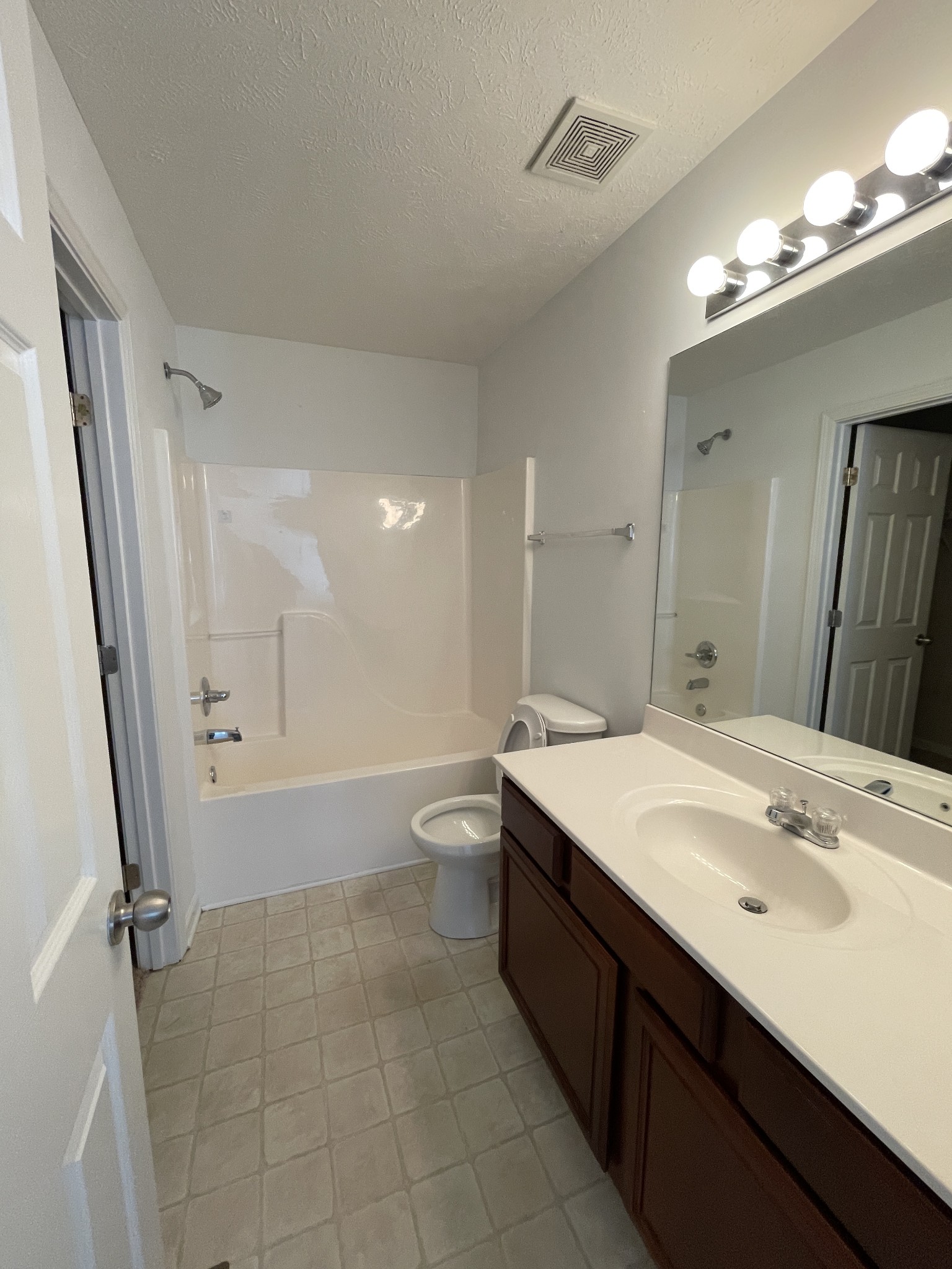 912 Sitting Bull Xing