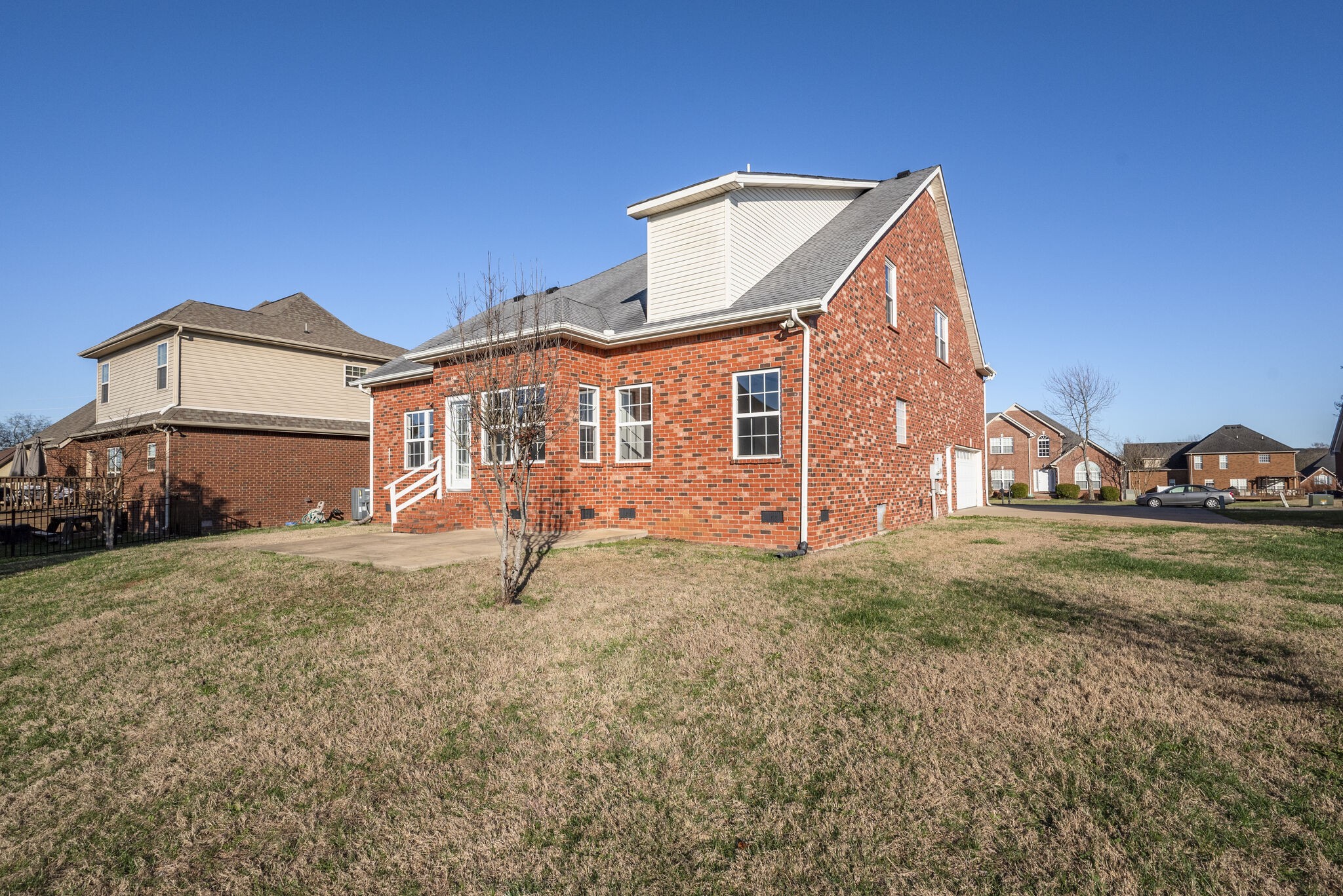 5137 Republic Ave