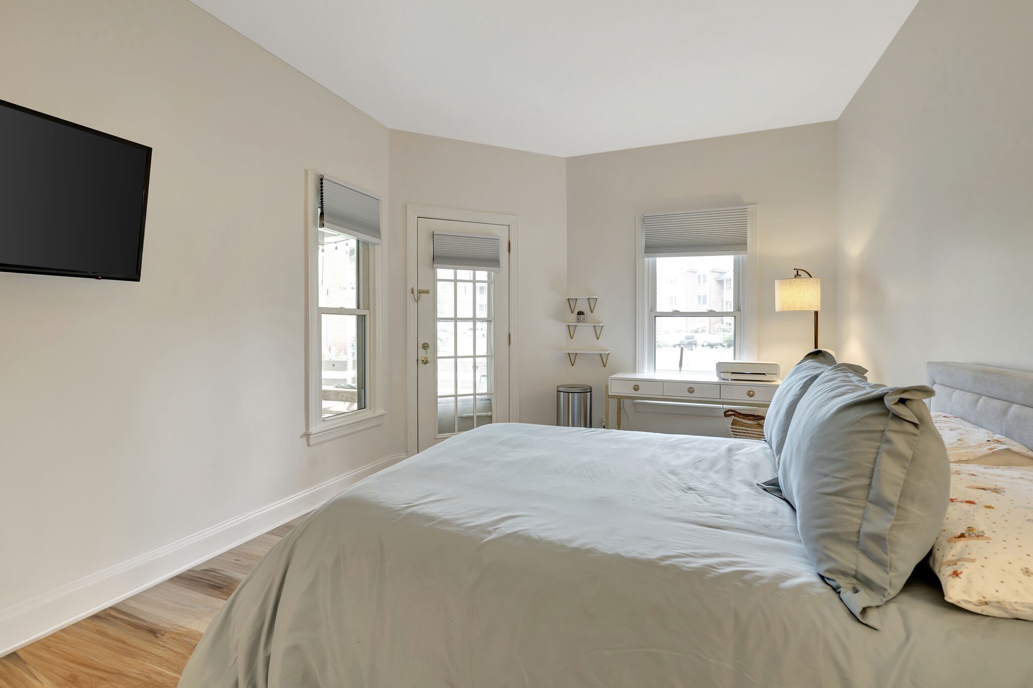 234 Boxmere Pl