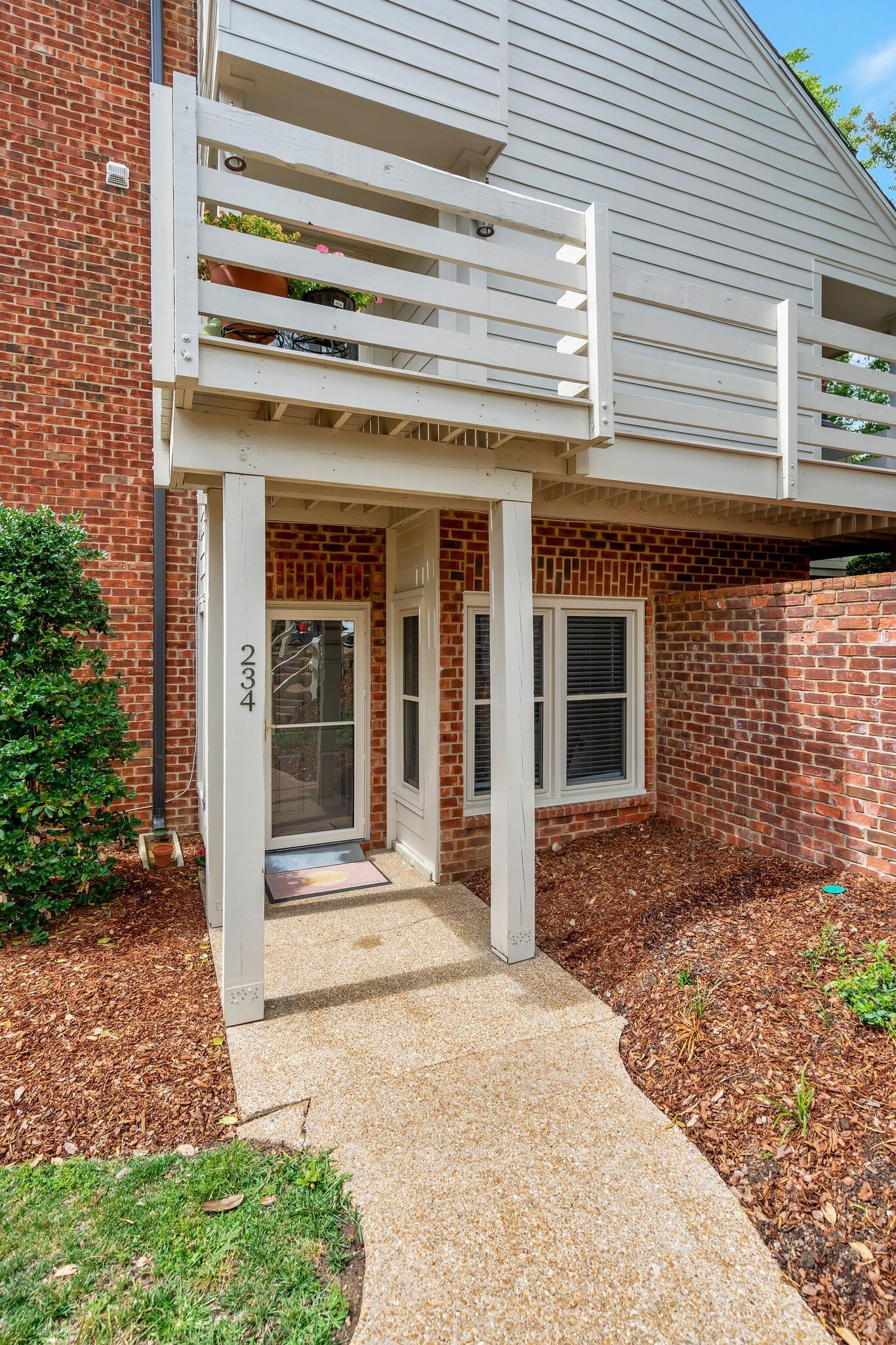 234 Boxmere Pl