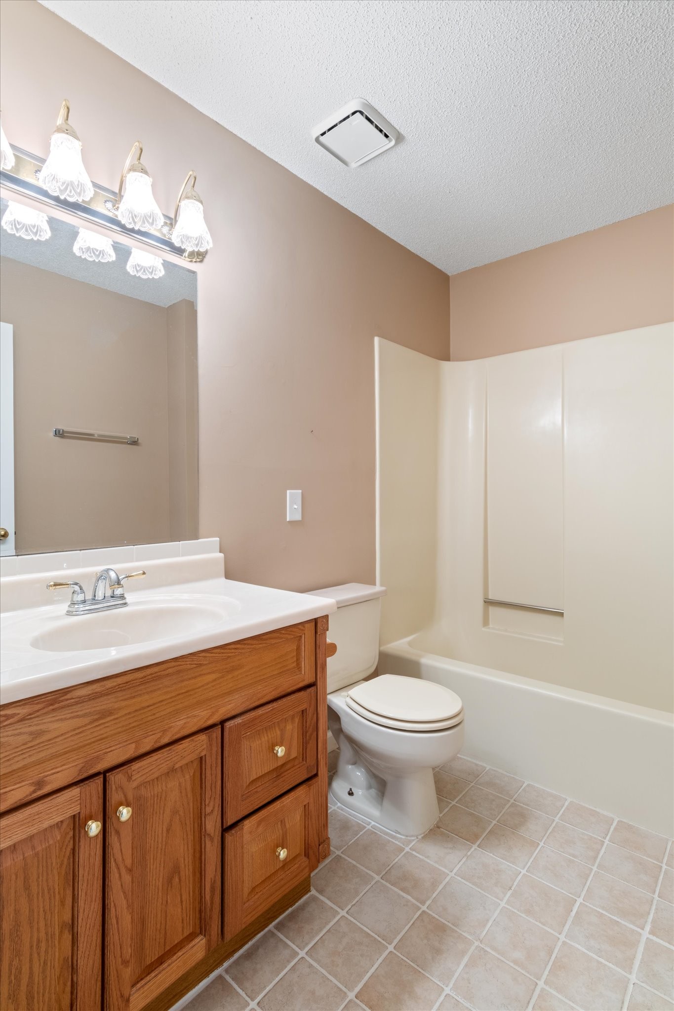 804 Buckeye Ct