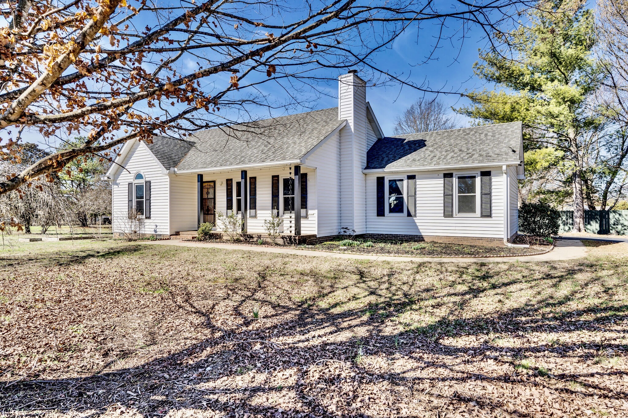 10225 Roanoke Dr