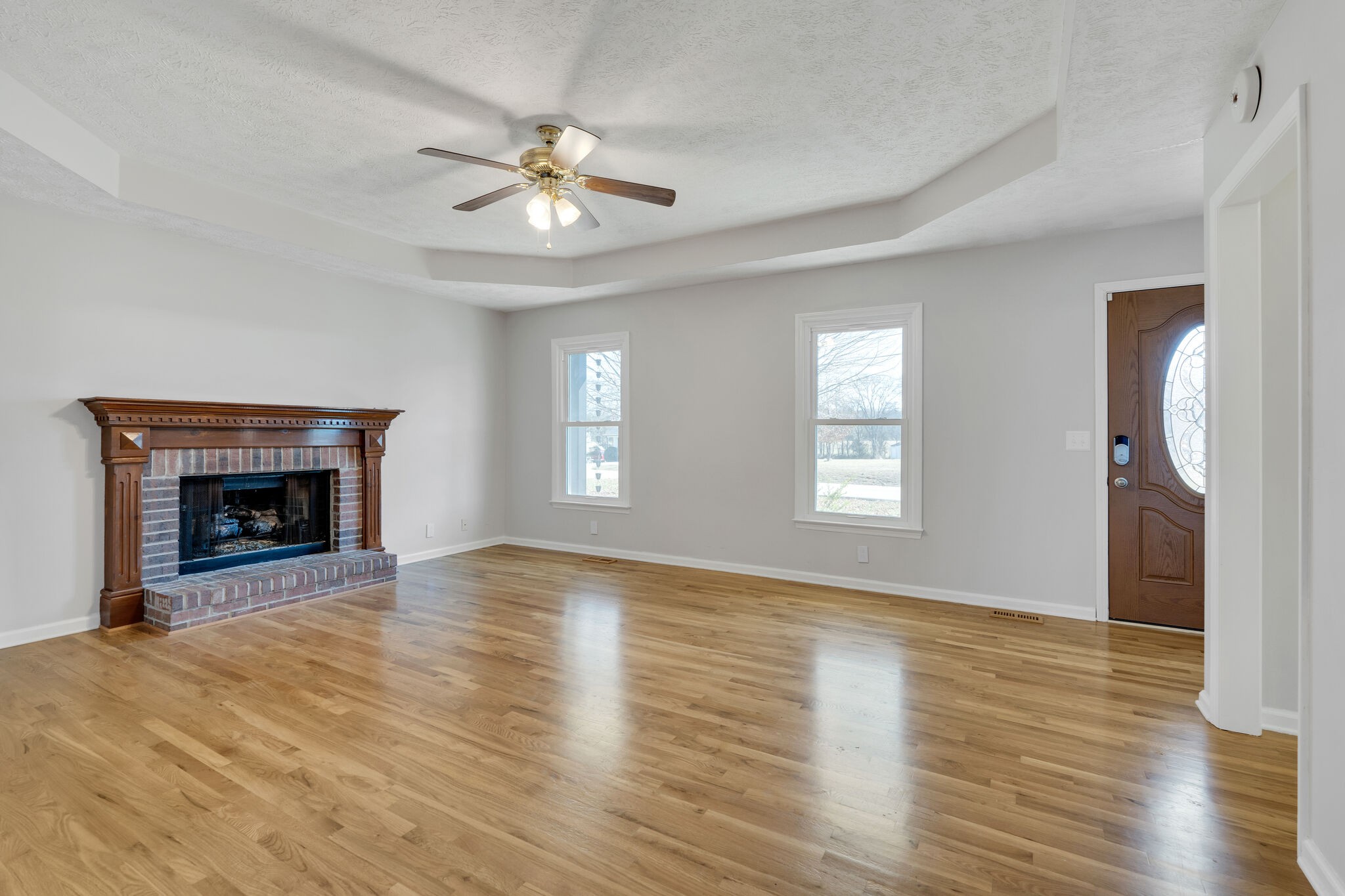 10225 Roanoke Dr