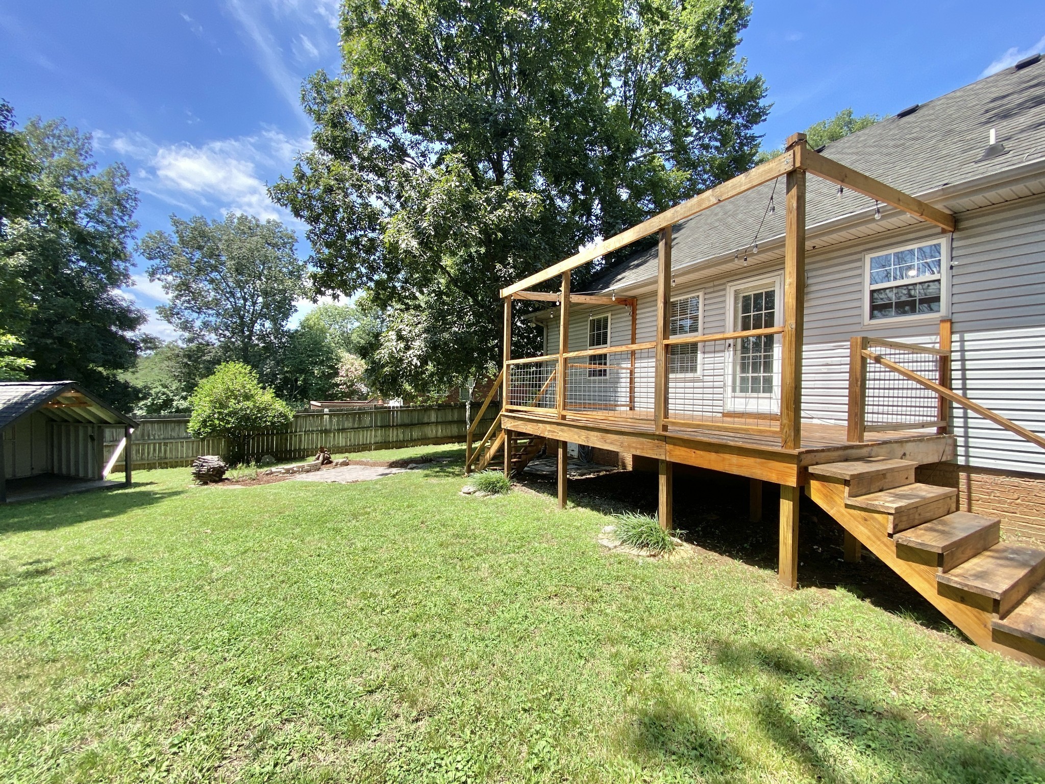 207 Parrish Pl