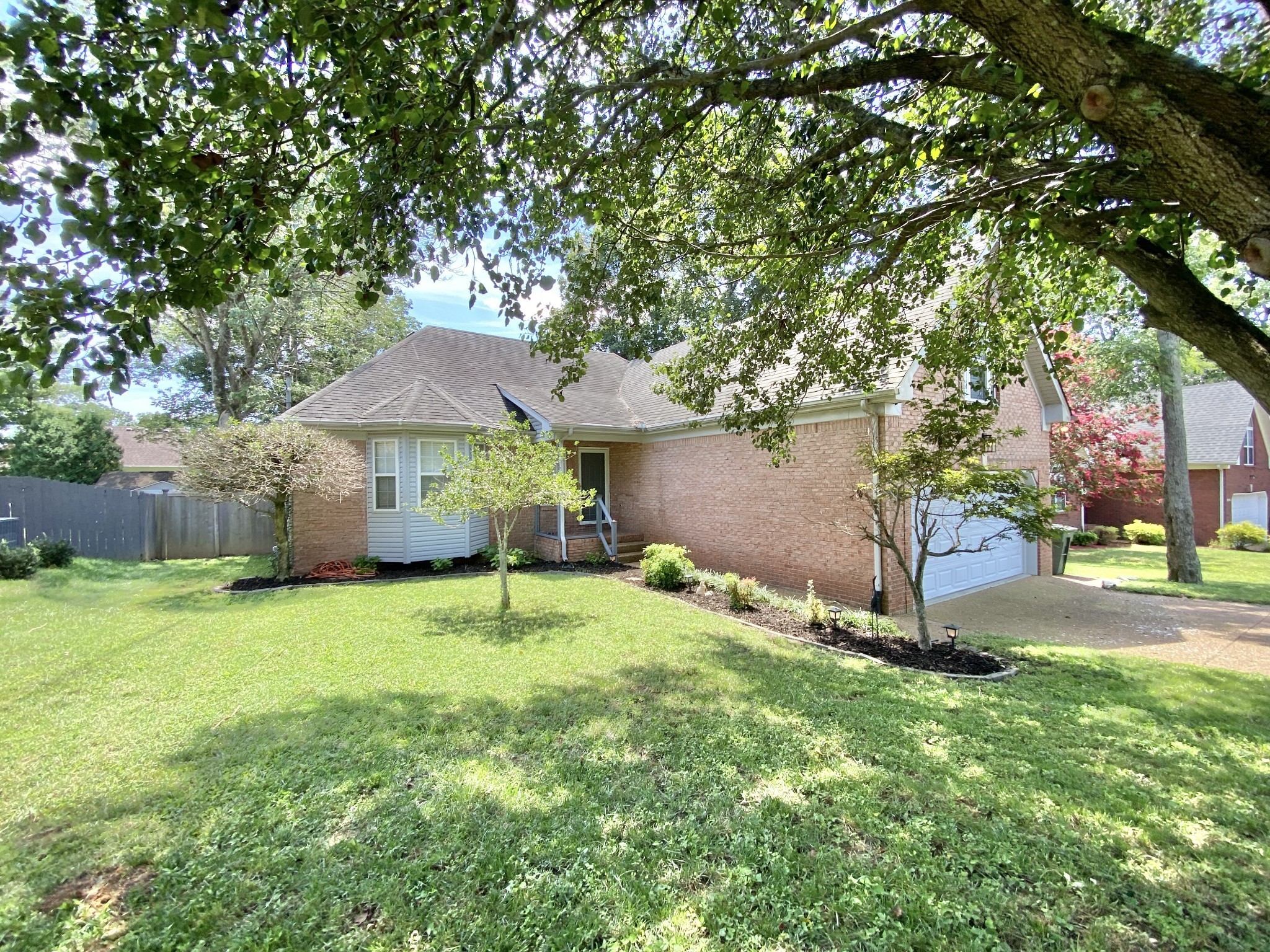 207 Parrish Pl