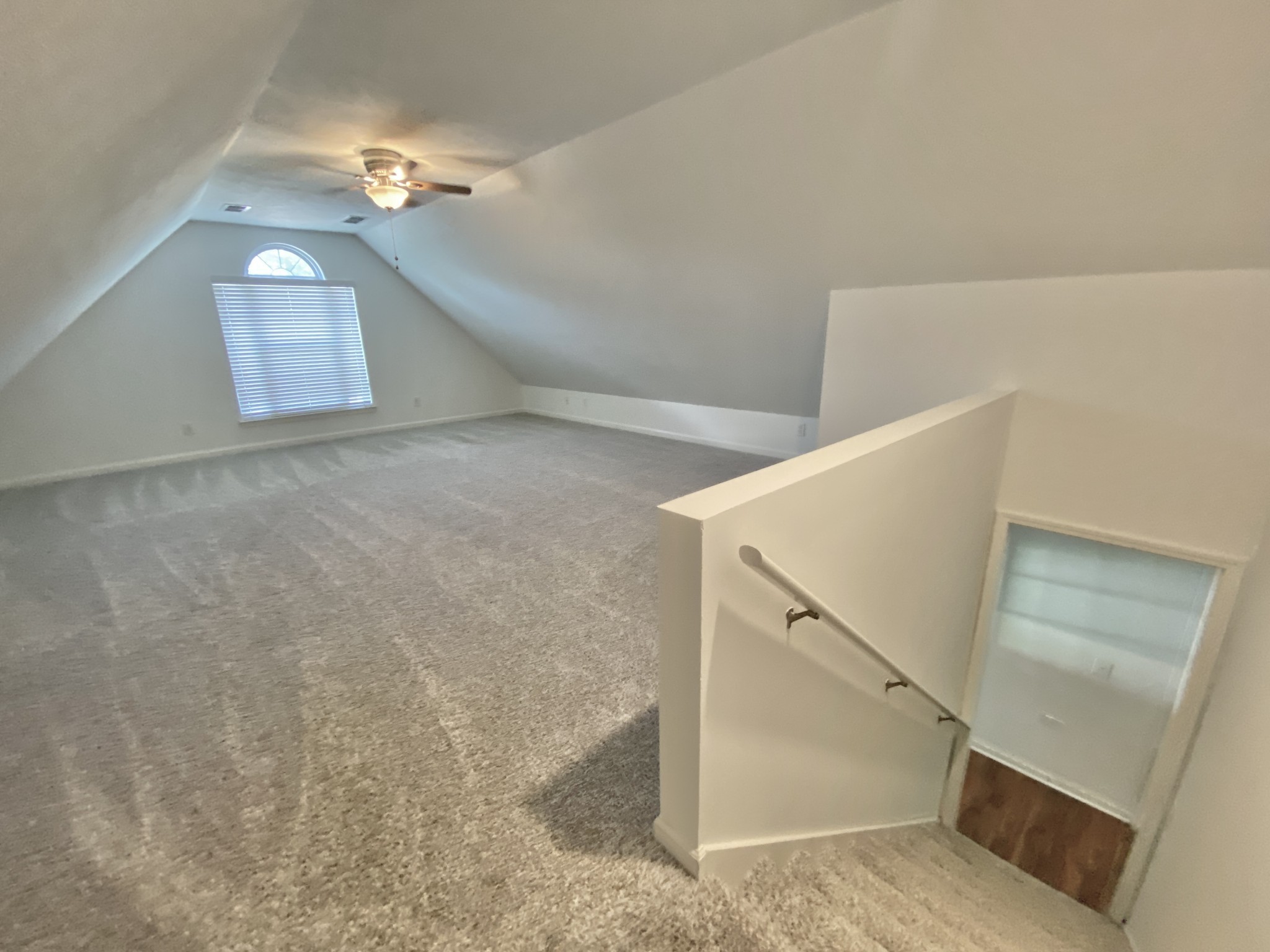 207 Parrish Pl