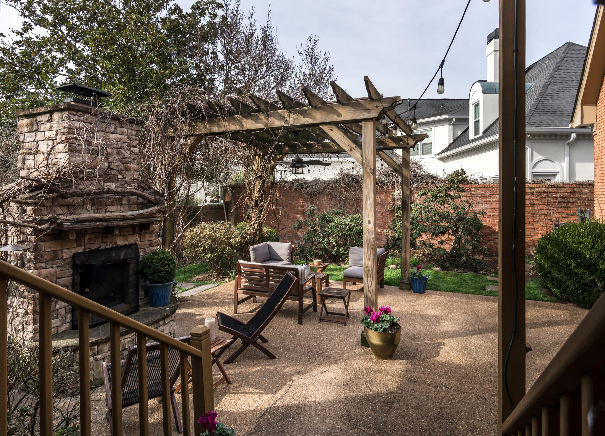 103 Wellington Park Ct