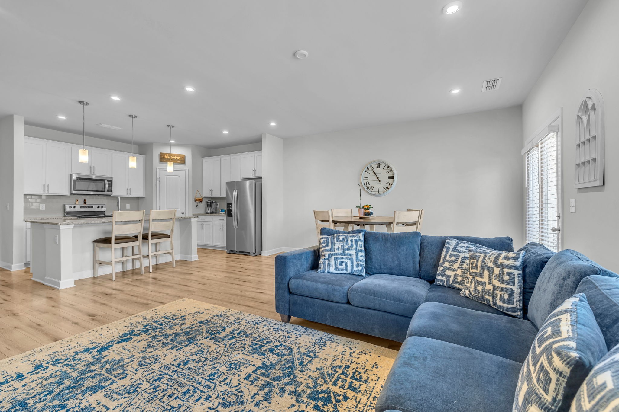 3049 Duvall Dr