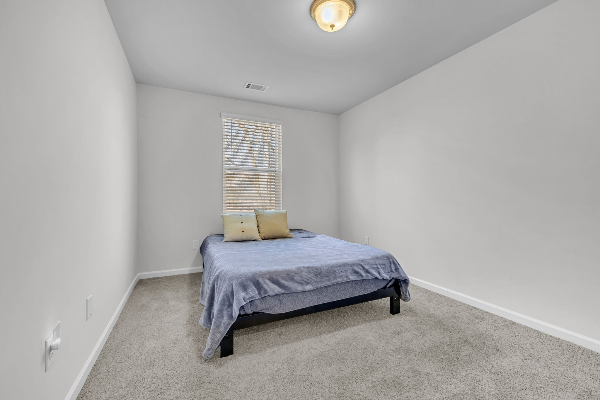 3049 Duvall Dr