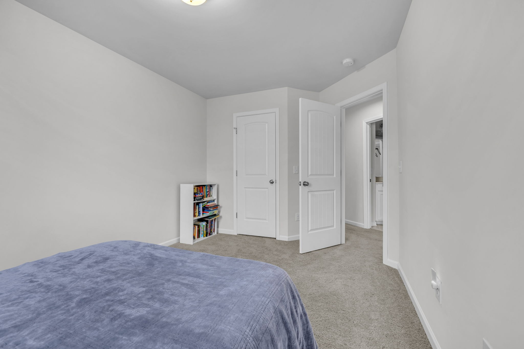 3049 Duvall Dr