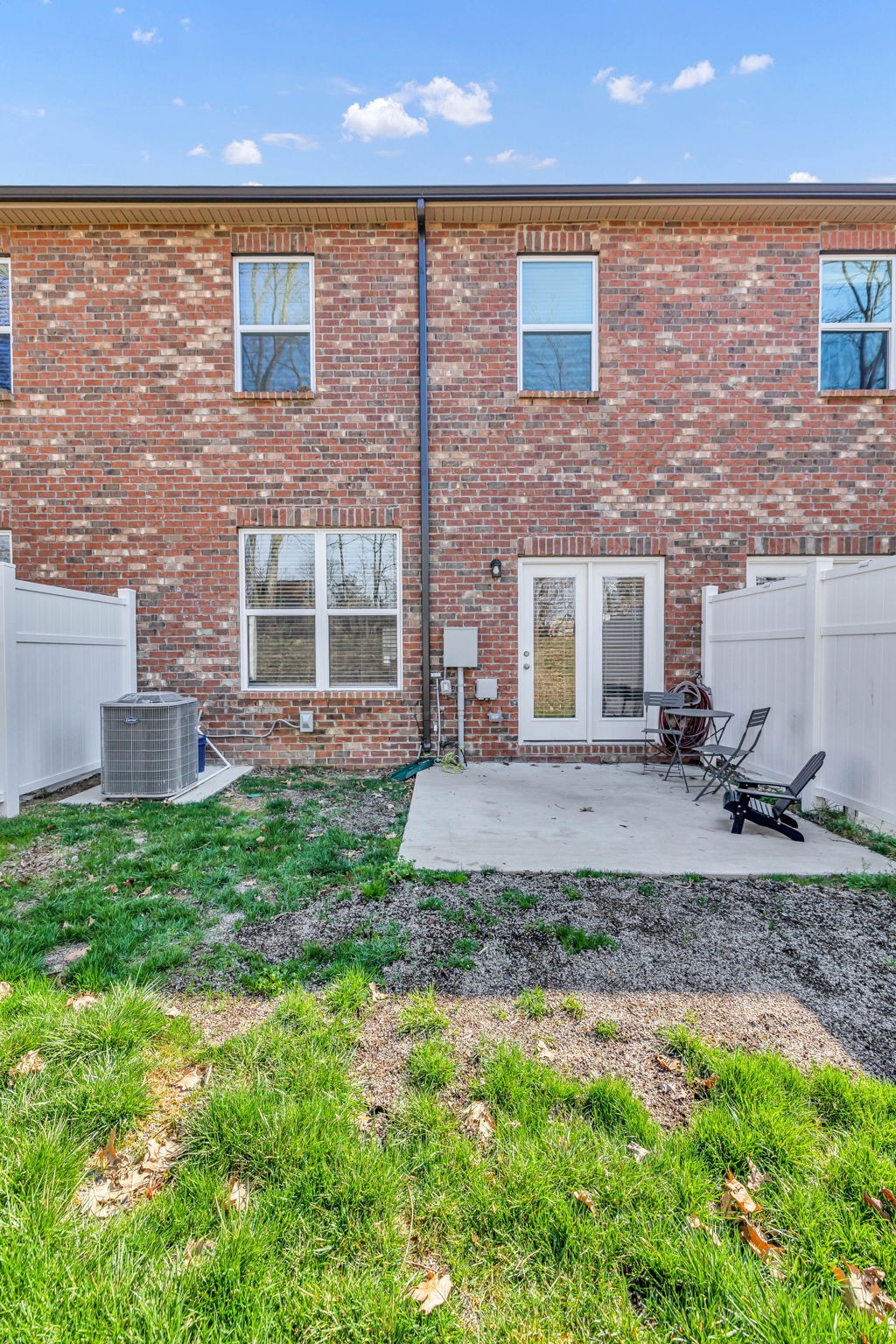 3049 Duvall Dr