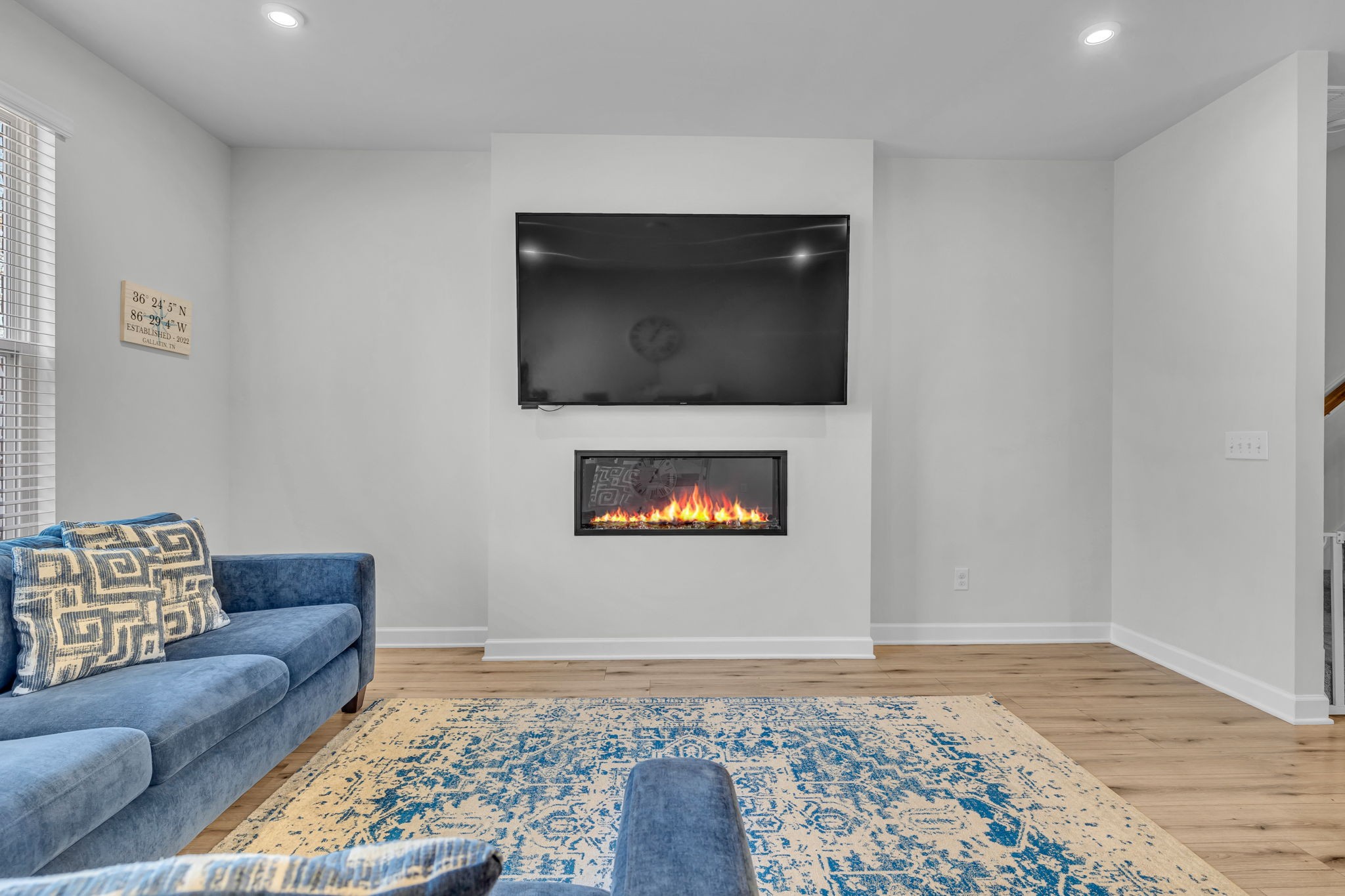 3049 Duvall Dr