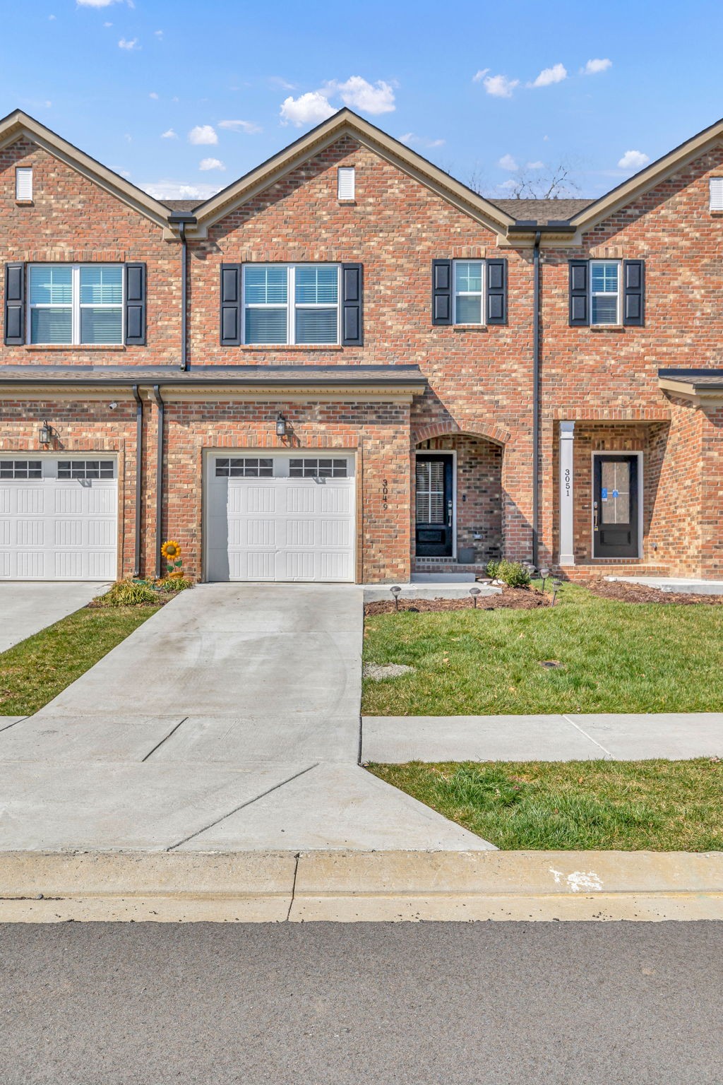 3049 Duvall Dr