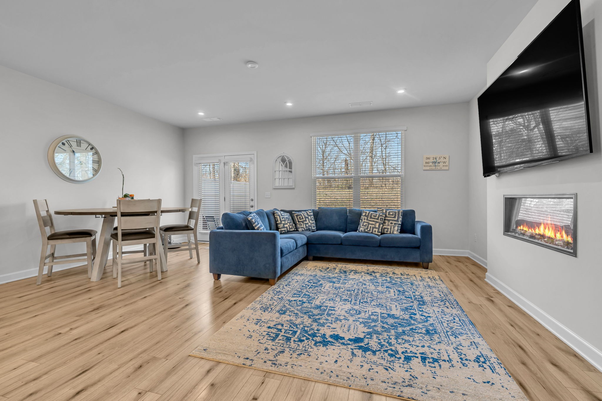 3049 Duvall Dr