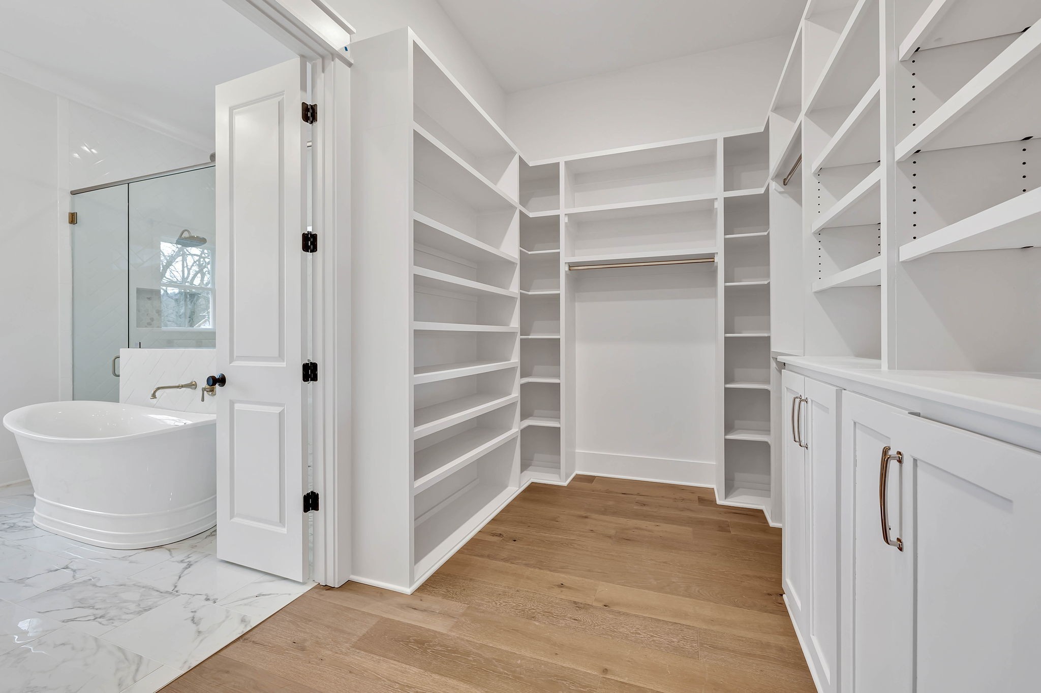 399 Stephens Valley Blvd