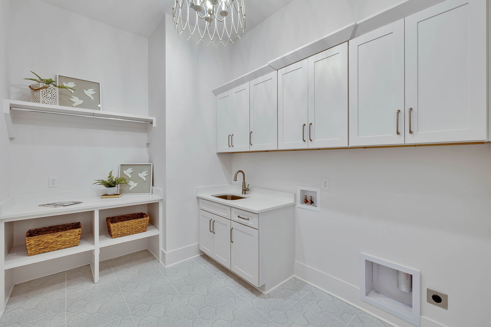 399 Stephens Valley Blvd