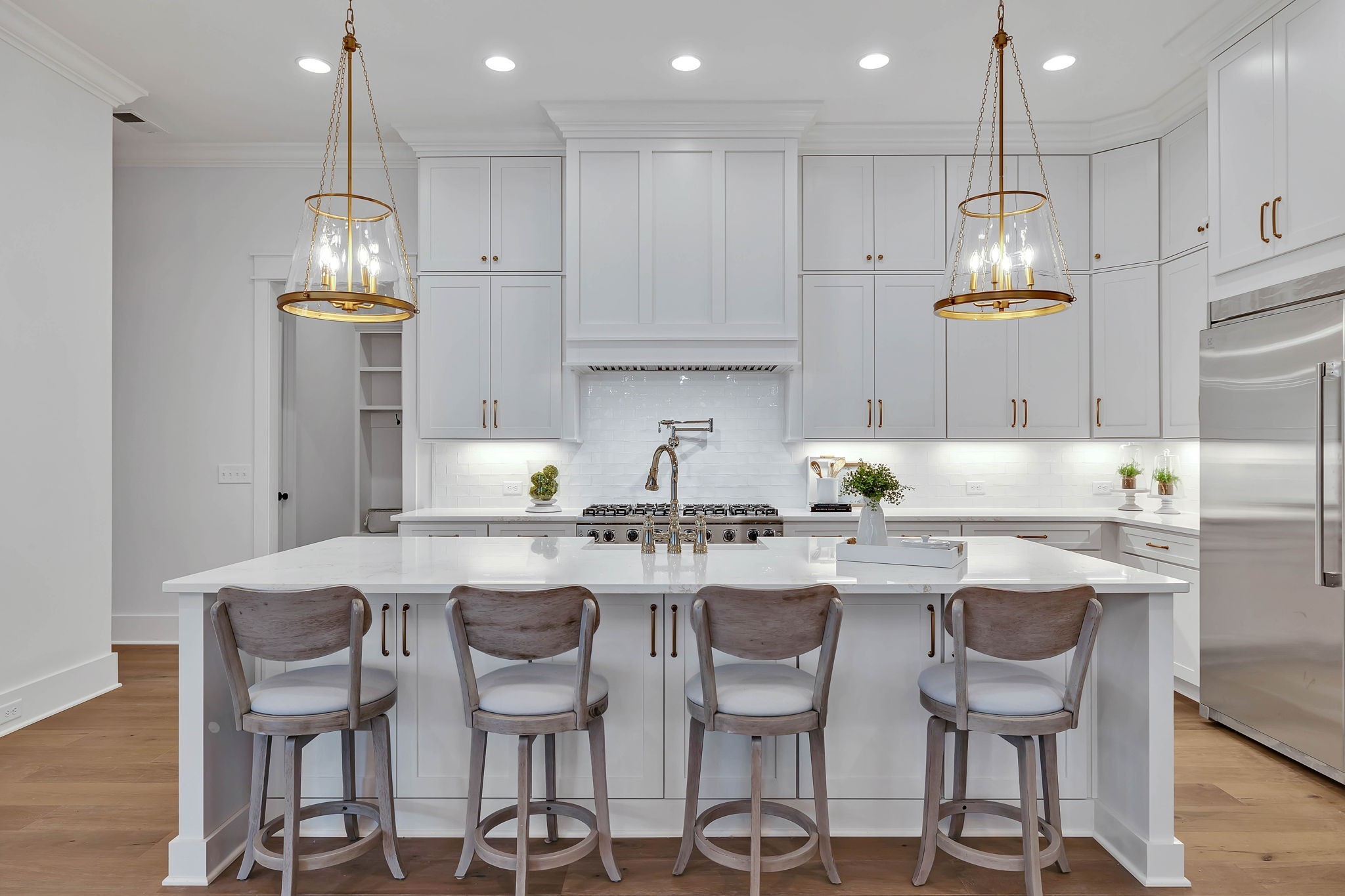 399 Stephens Valley Blvd