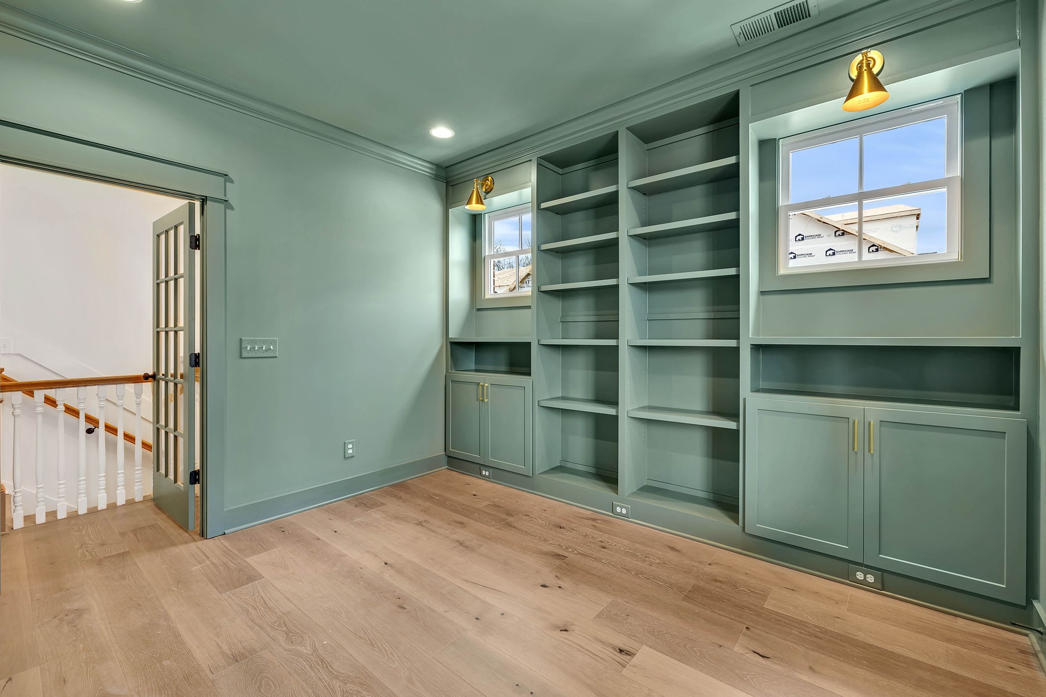 399 Stephens Valley Blvd