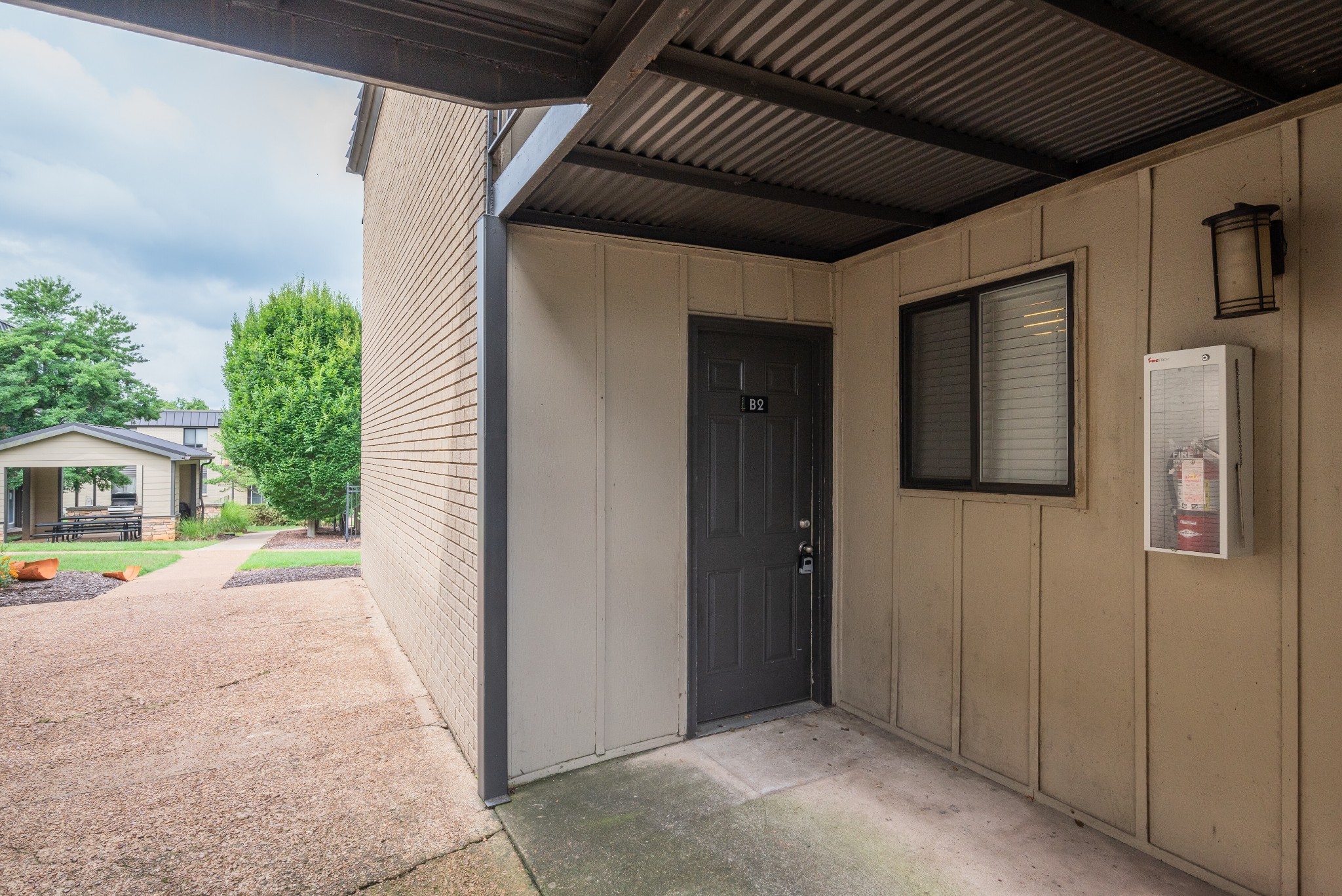 6680 Charlotte Pike Unit: B2