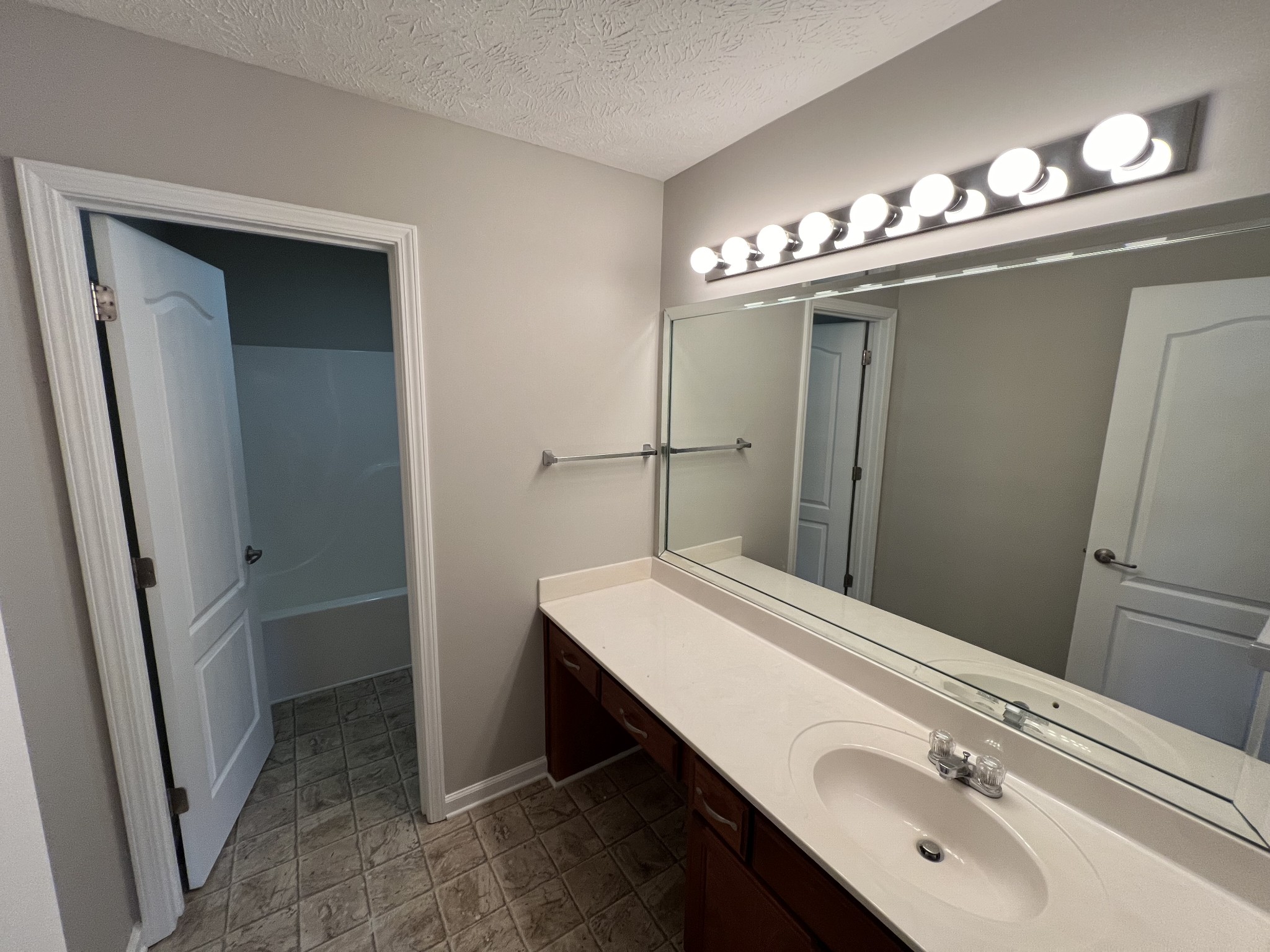 284 Meigs Dr Unit: G49
