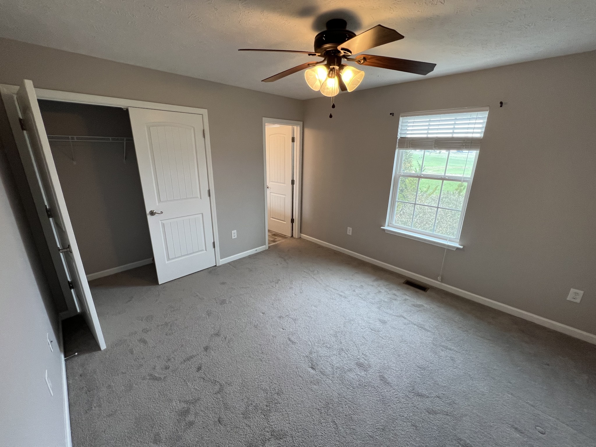 2455 New Holland Cir