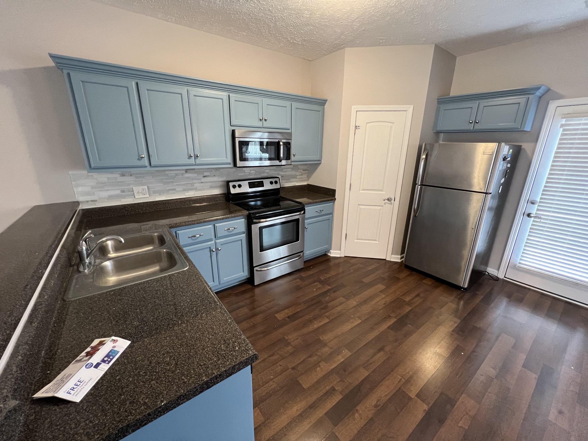 2455 New Holland Cir