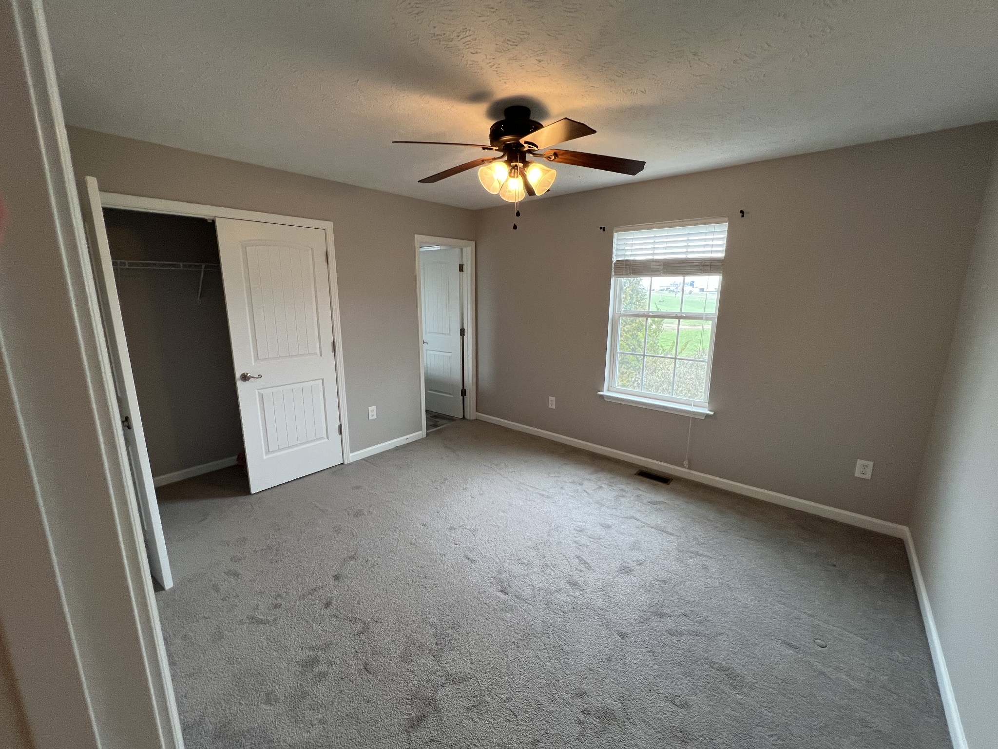 2455 New Holland Cir