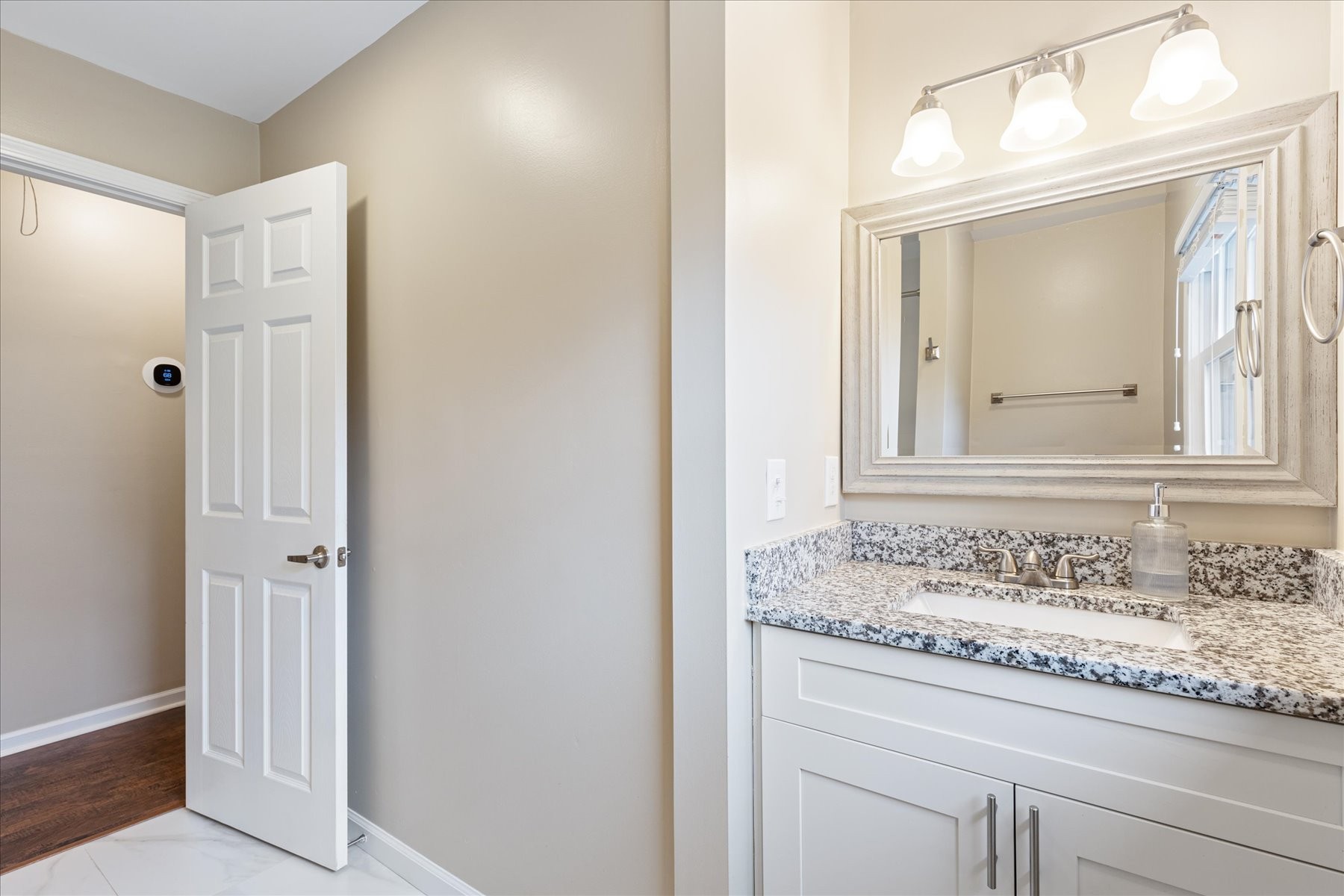 999 Windrowe Dr