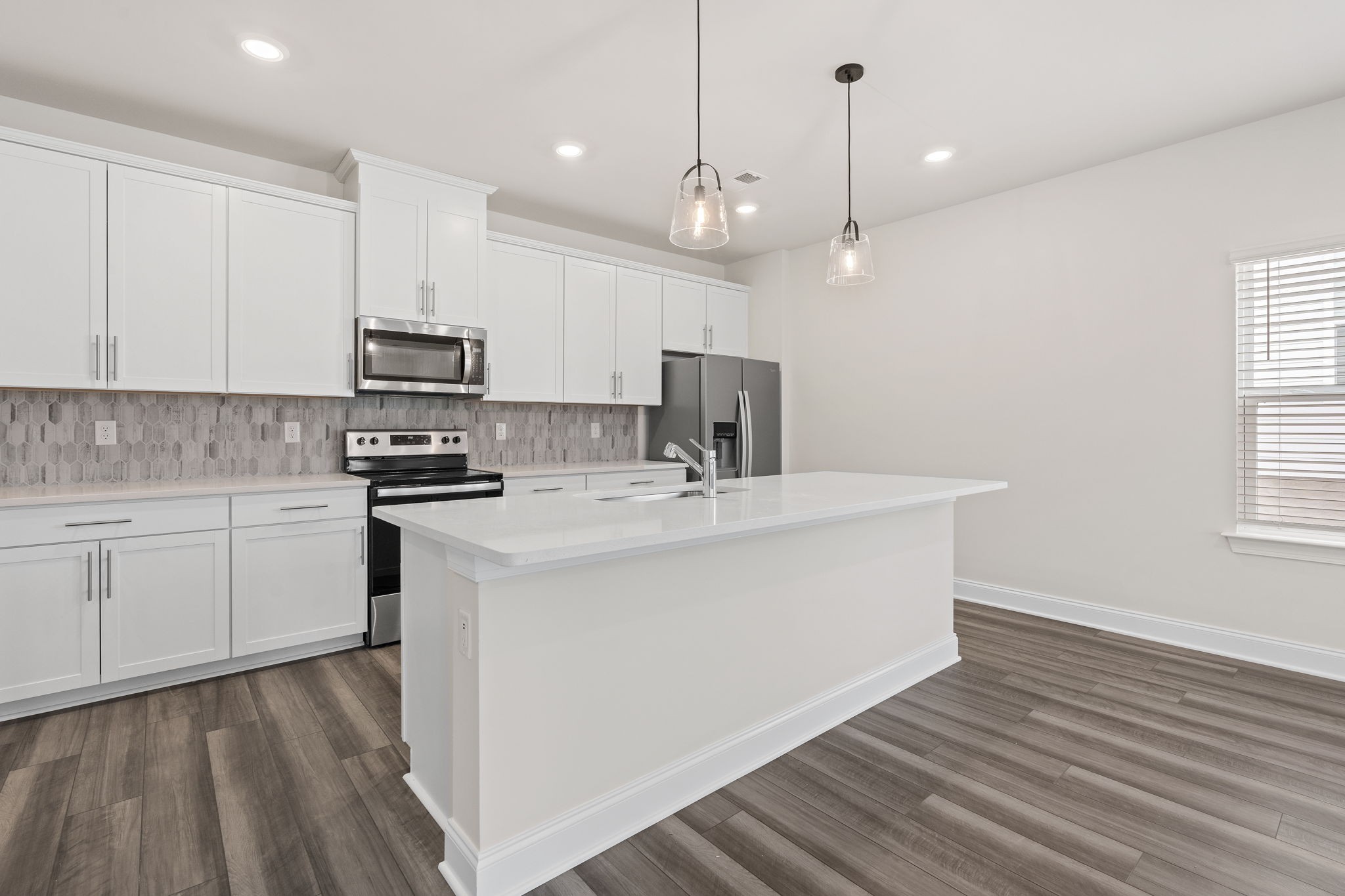 1521 Henderson Point Aly