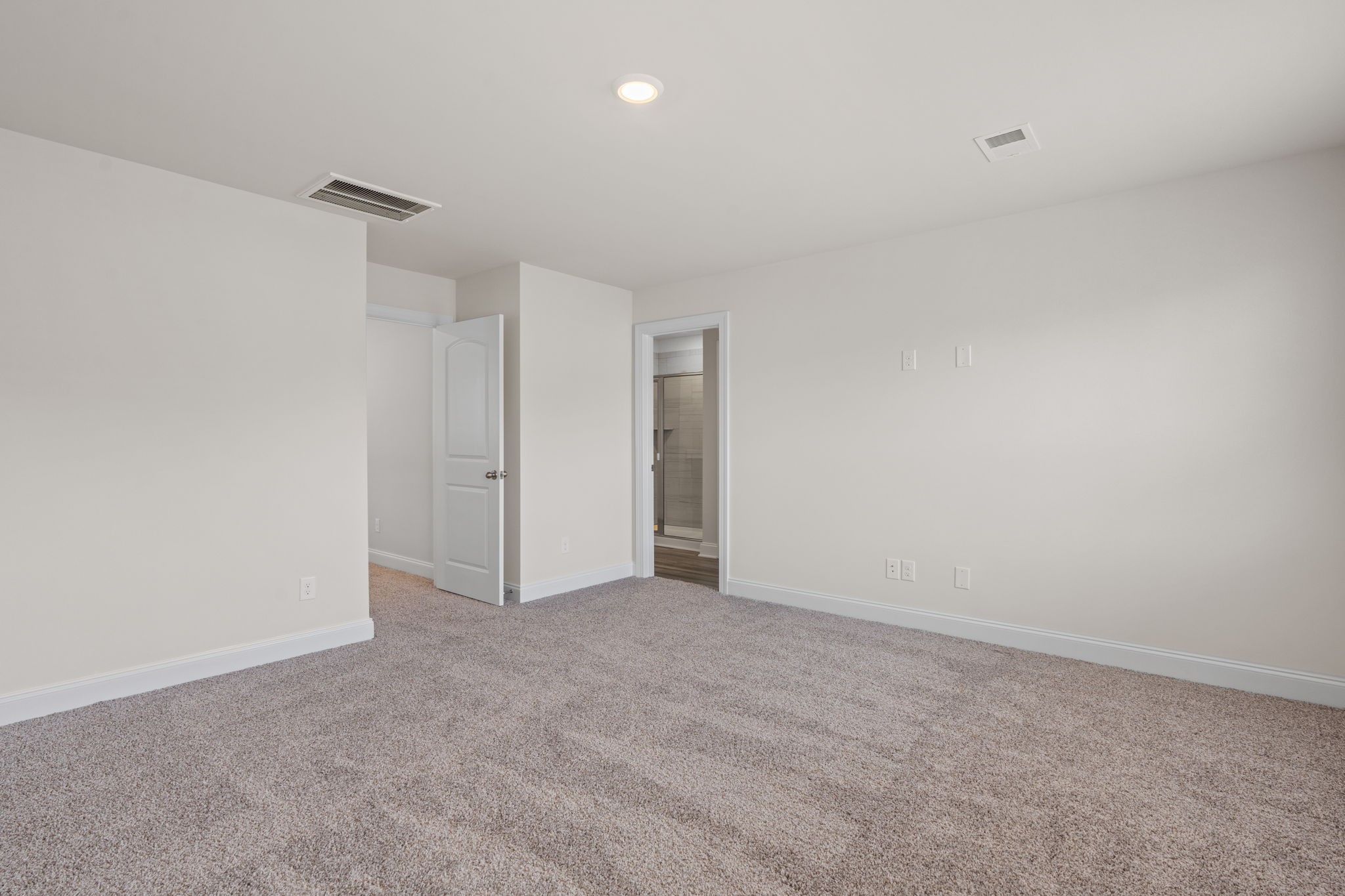 1521 Henderson Point Aly