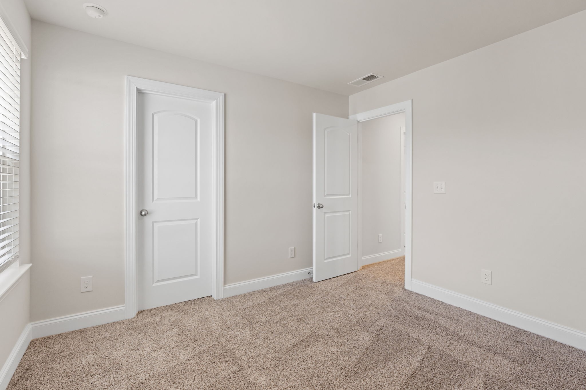 1521 Henderson Point Aly