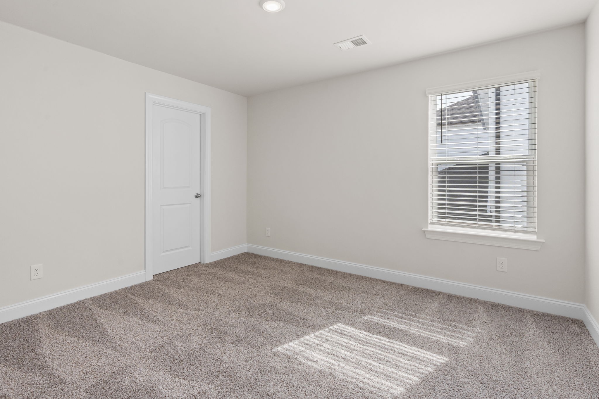 1521 Henderson Point Aly