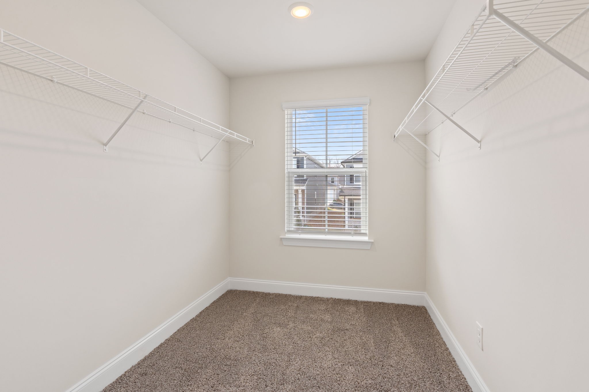 1521 Henderson Point Aly