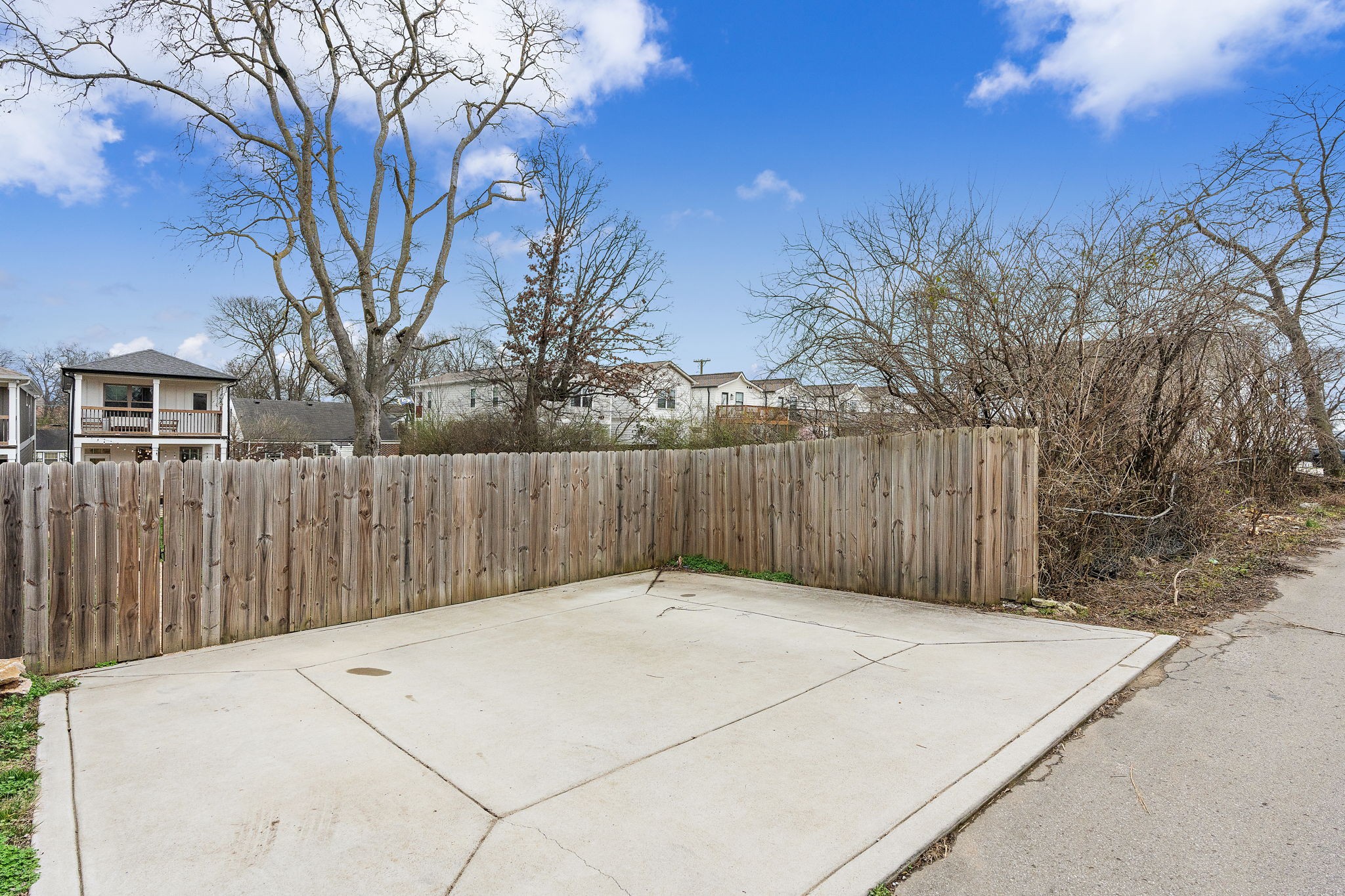 629A James Ave